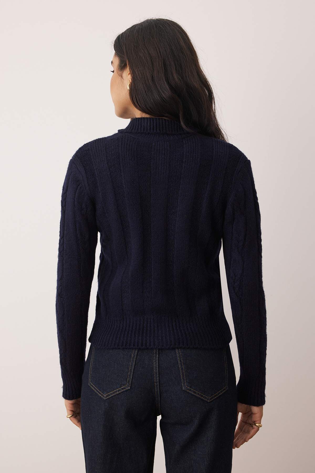 Trendyolmilla  Lacivert Saç Örgülü Yumuşak Dokulu Triko Hırka TWOAW26HI00230 - Görsel 4