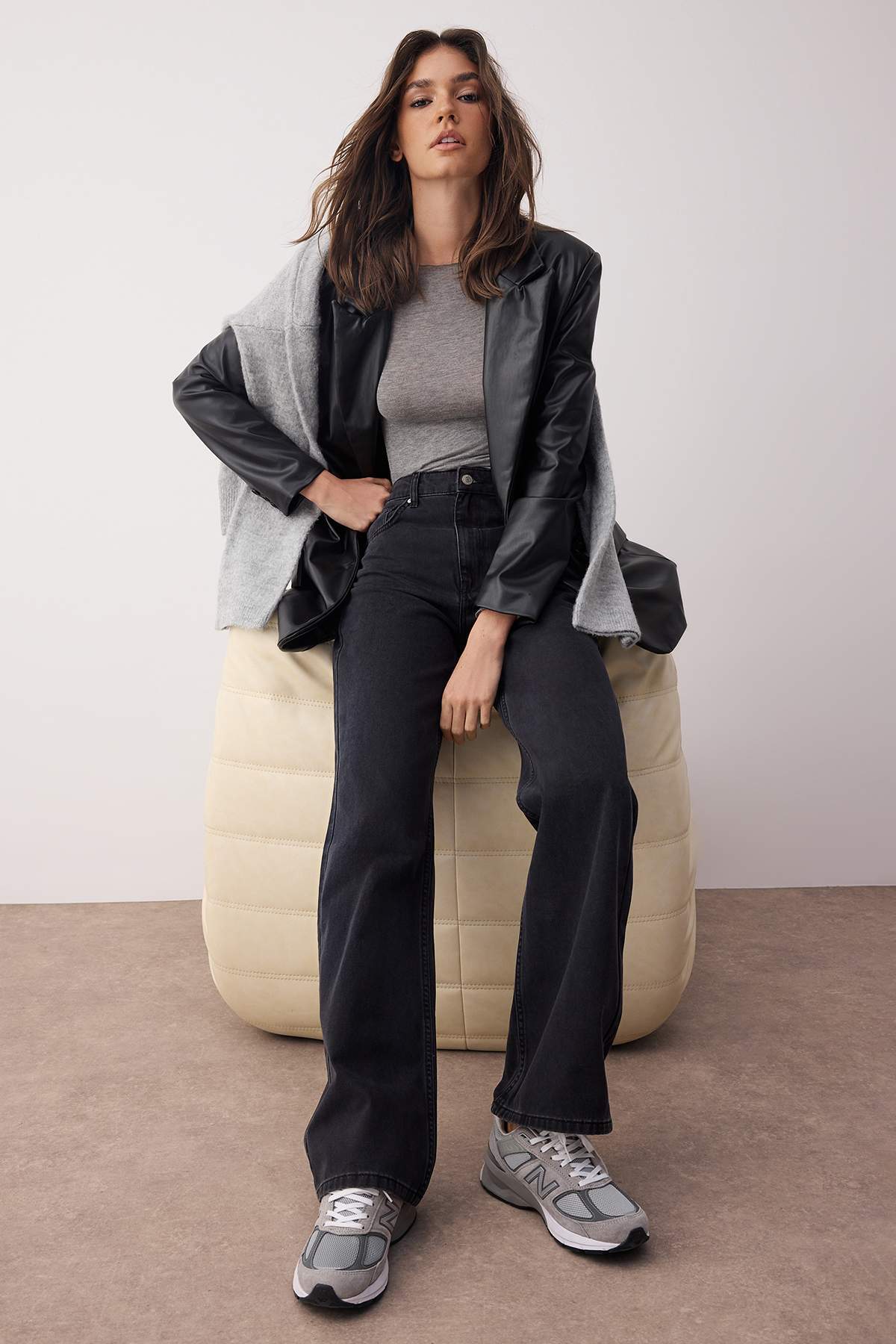 Trendyolmilla  Siyah Yüksek Bel Wide Leg Jeans TWOSS25JE00278