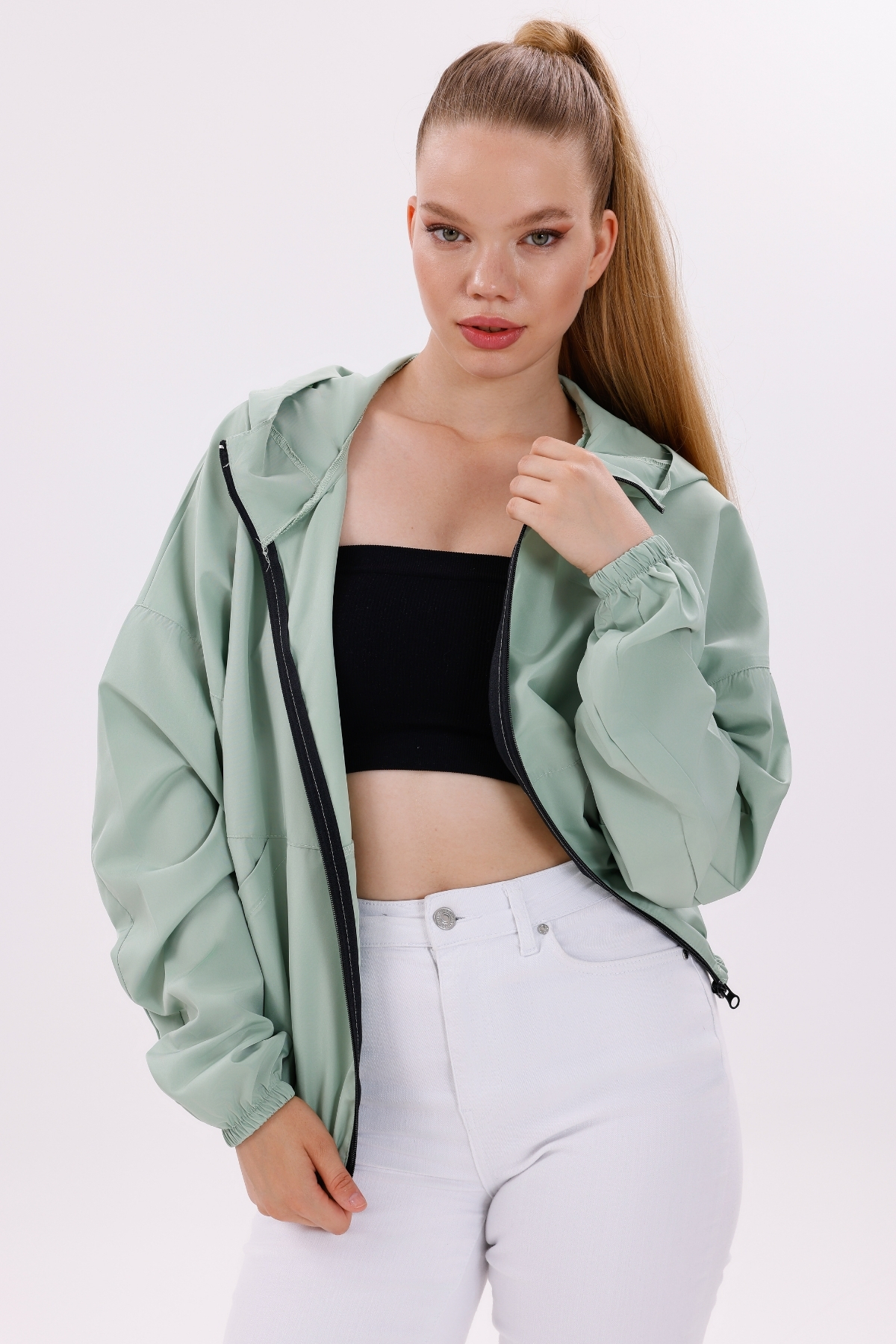 freemen  Kadın Su Yeşili Kapüşonlu Şık ve Rahat Tasarımlı Rüzgar Geçirmez Mevsimlik Yağmurluk - Görsel 4