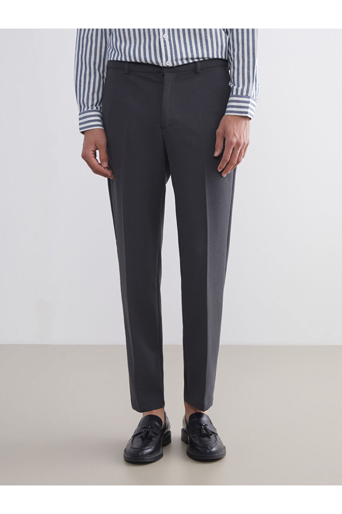 LC Waikiki-Sparkling Selections from Shining Store |   Standard Fit Men's Trousers 2