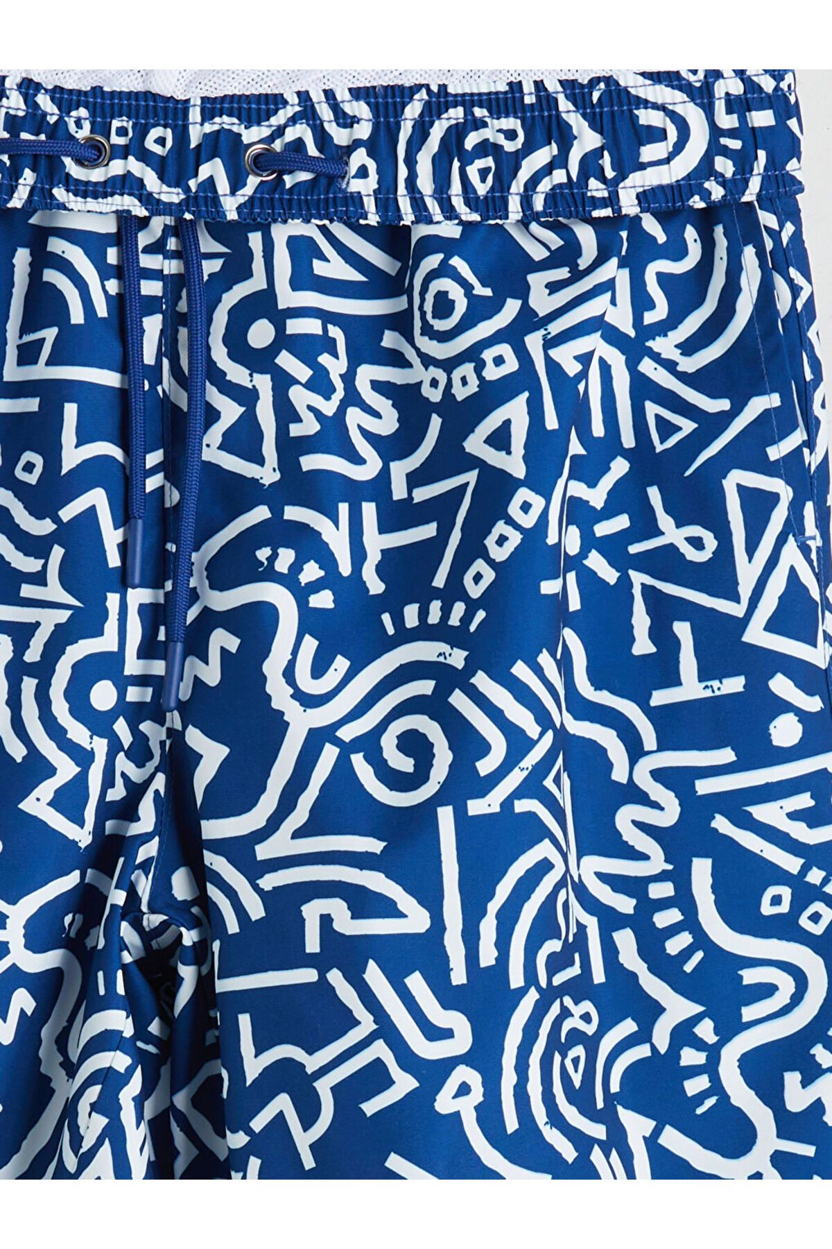 LC Waikiki-Create Your Style from Uzg Store |   Men's Knee Length Patterned Swim Shorts 3