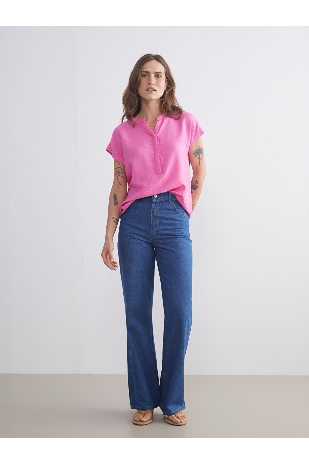 LC Waikiki-Sparkling Selections from Shining Store |   Aerobin Blouse with a Low Neckline 3