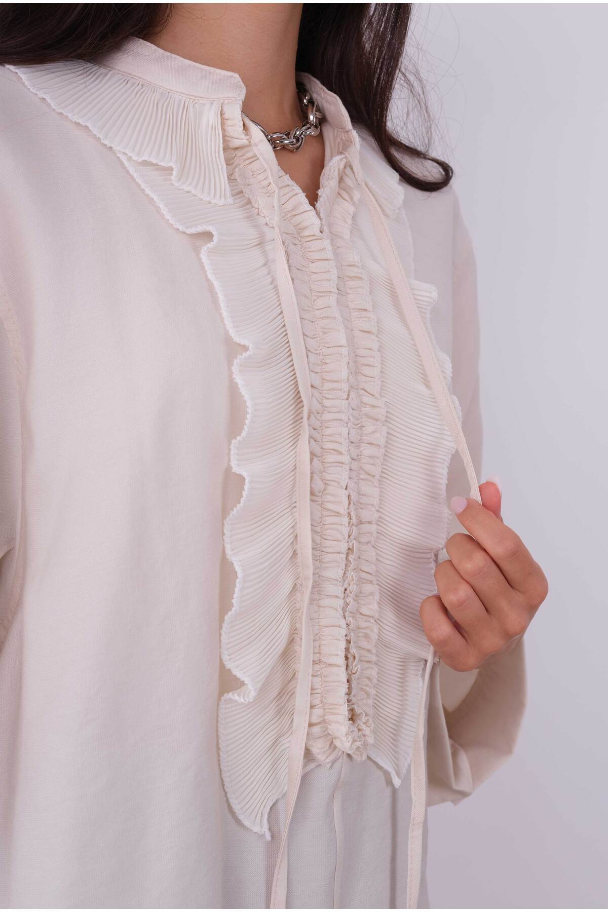 HEQA-Pleated Detailed Blouse Bone 8