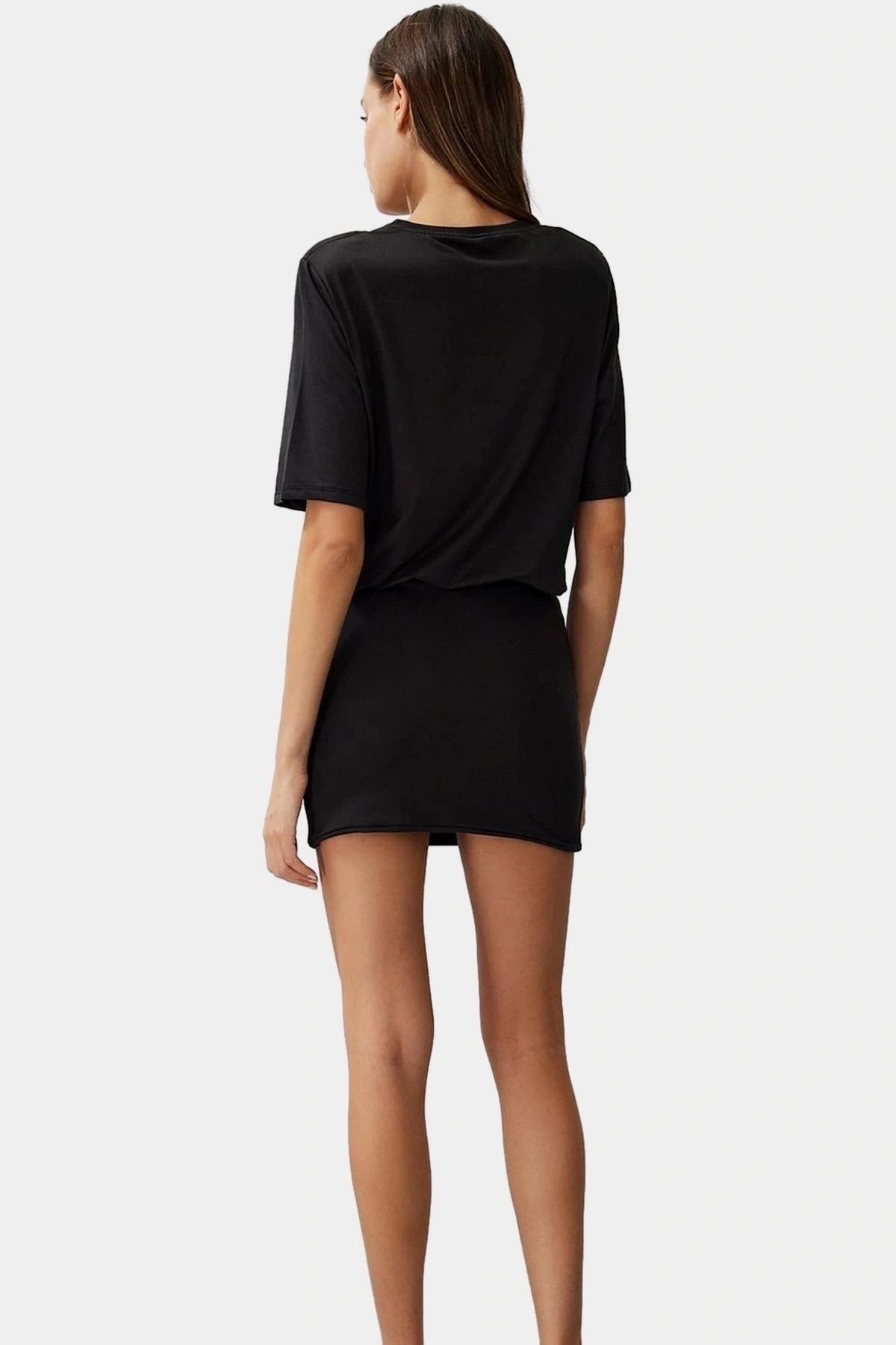 Kadın Mini Örme Elbise Rahat Günlük Stil Yumuşak Kumaş Bodycon Kalıp Yaz Aylarının Vazgeçilmezi