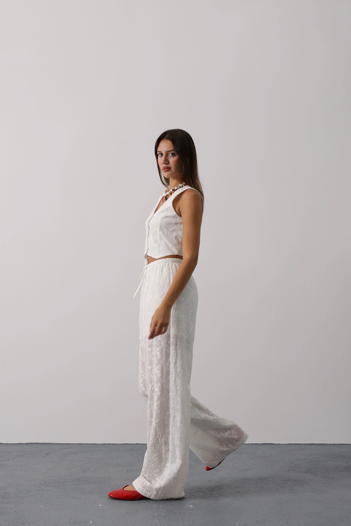 Trendyolmilla  Beyaz Bağcıklı Brode Straight/Düz Kesim Pantolon TWOSS25PL00044 - Görsel 6