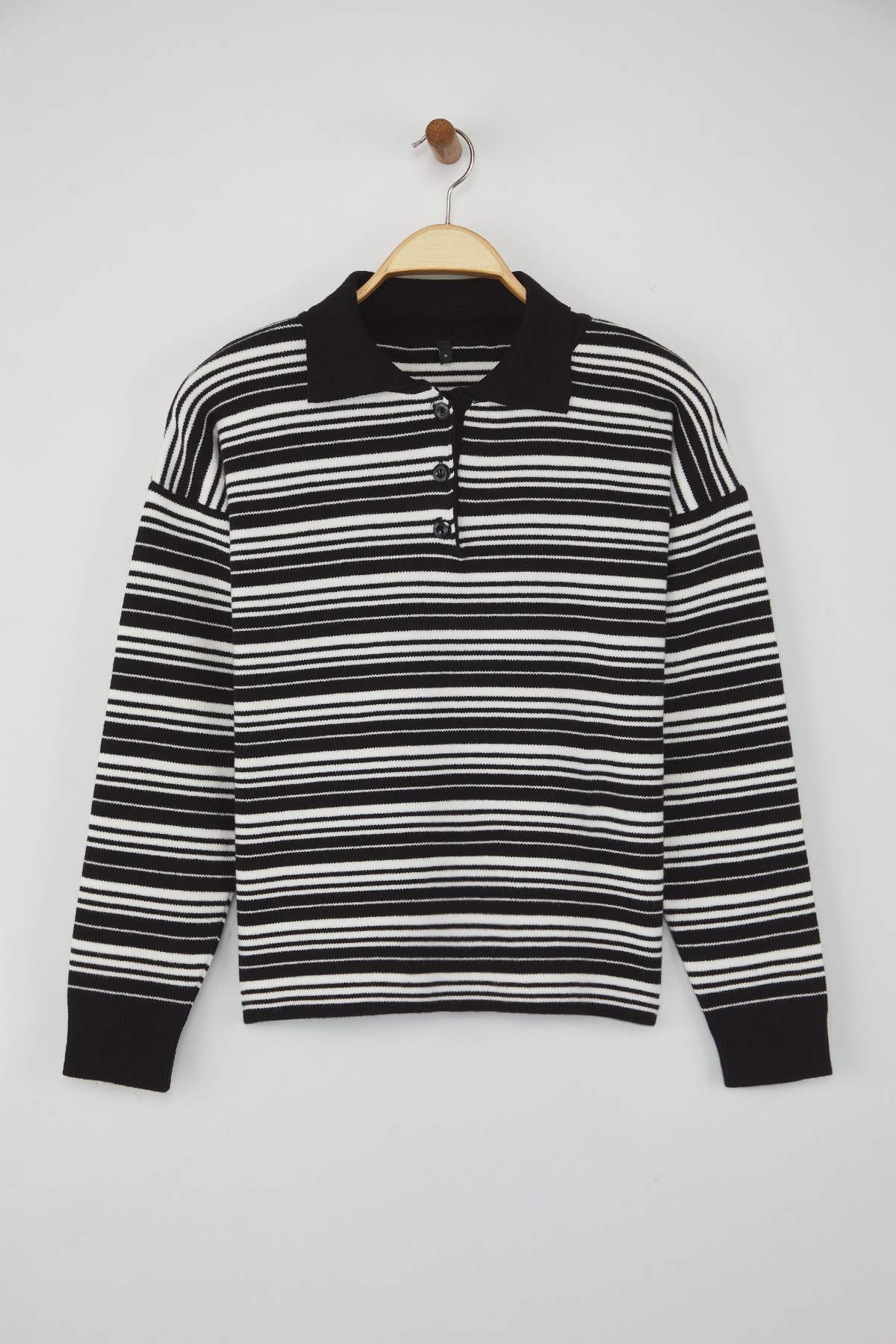 Trendyolmilla  Wardrobe Essentials Siyah Premium/Özel İplik Polo Yaka Triko Kazak | TWOAW26KZ00060 - Görsel 5