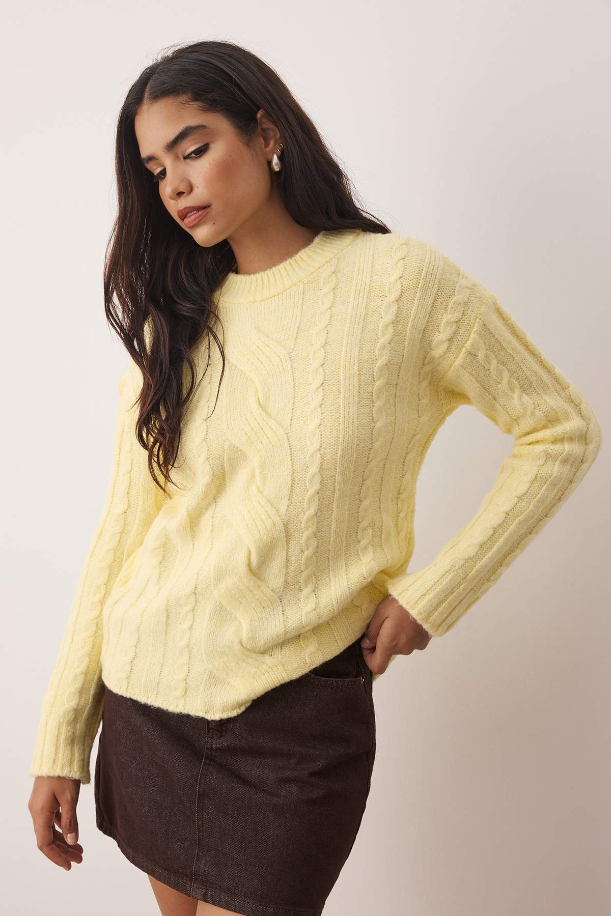 Trendyolmilla  Sarı Yumuşak Dokulu Saç Örgü Triko Kazak TWOAW26KZ00184