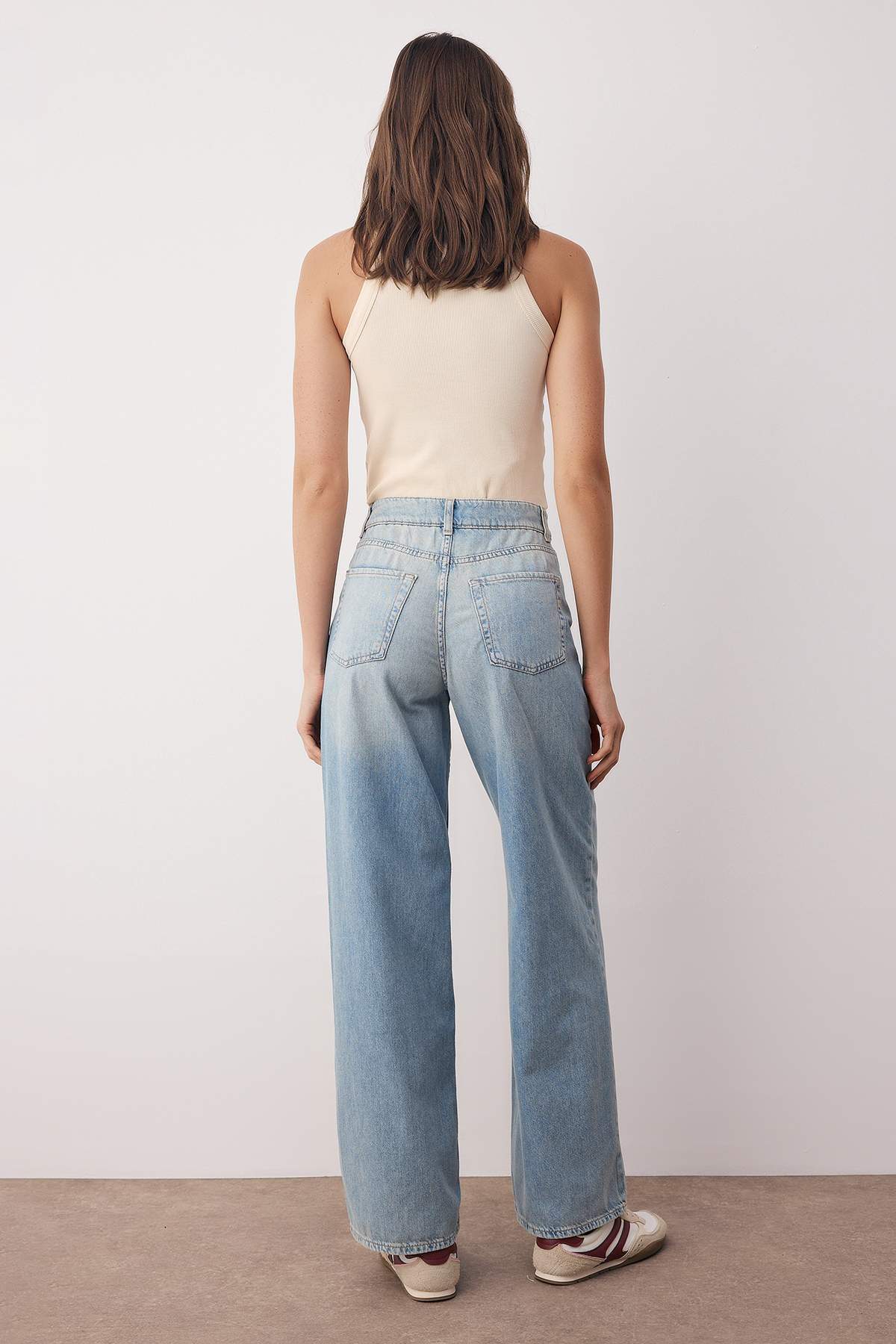 Trendyolmilla  Mavi Yüksek Bel Mevsimlik İnce Dökümlü Wide Leg/Geniş Paça Jeans TWOAW26JE00179 - Görsel 4