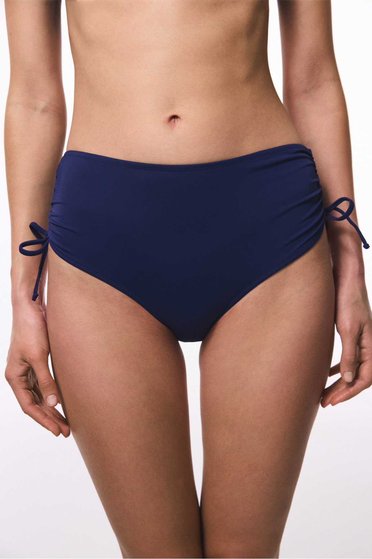 Penti-Marineblauer Bikini-Unterteil mit hohem Ring und hoher Taille 1