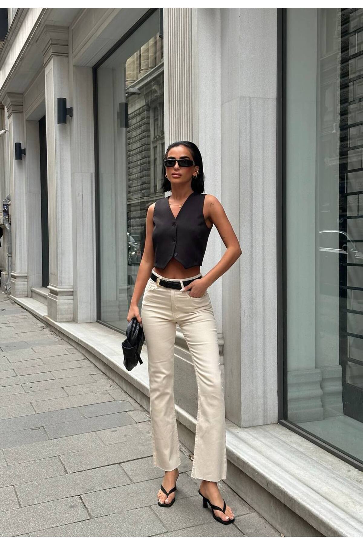 D'RECCY  KADIN MİNİ FLARE BİLEK BOY DENİM JEAN KOT PANTOLON - Görsel 3