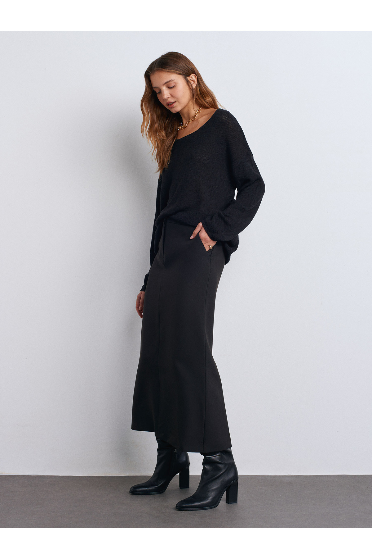 Dilvin  10547 Oval Yaka Yumuşak Dokulu Triko Kazak-Siyah - Görsel 3