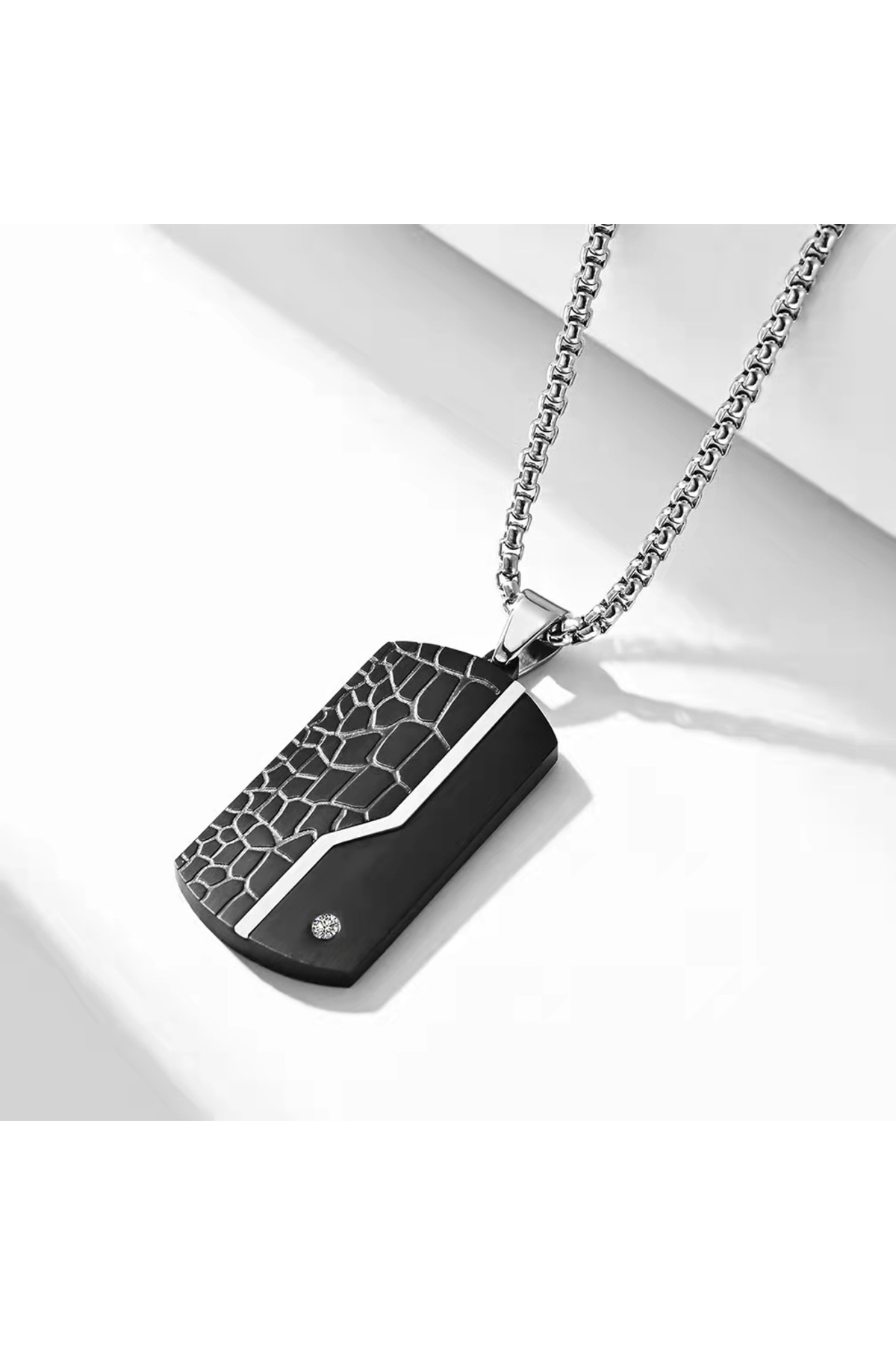 لی کوپر گردنبند مردانه اسپرت استیل متالیک رنگ LC.N.01301.650