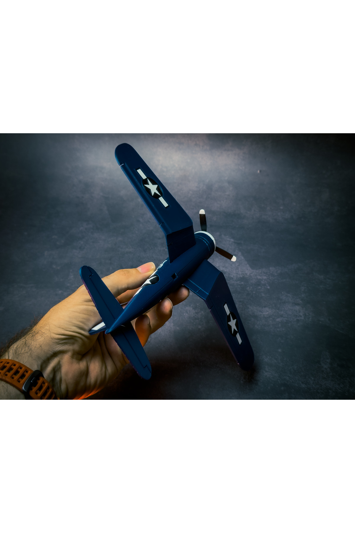F4U 3D Kit Kart – Kriegsflugzeugmodell des Zweiten Weltkriegs, dekoratives Desktop-Objekt