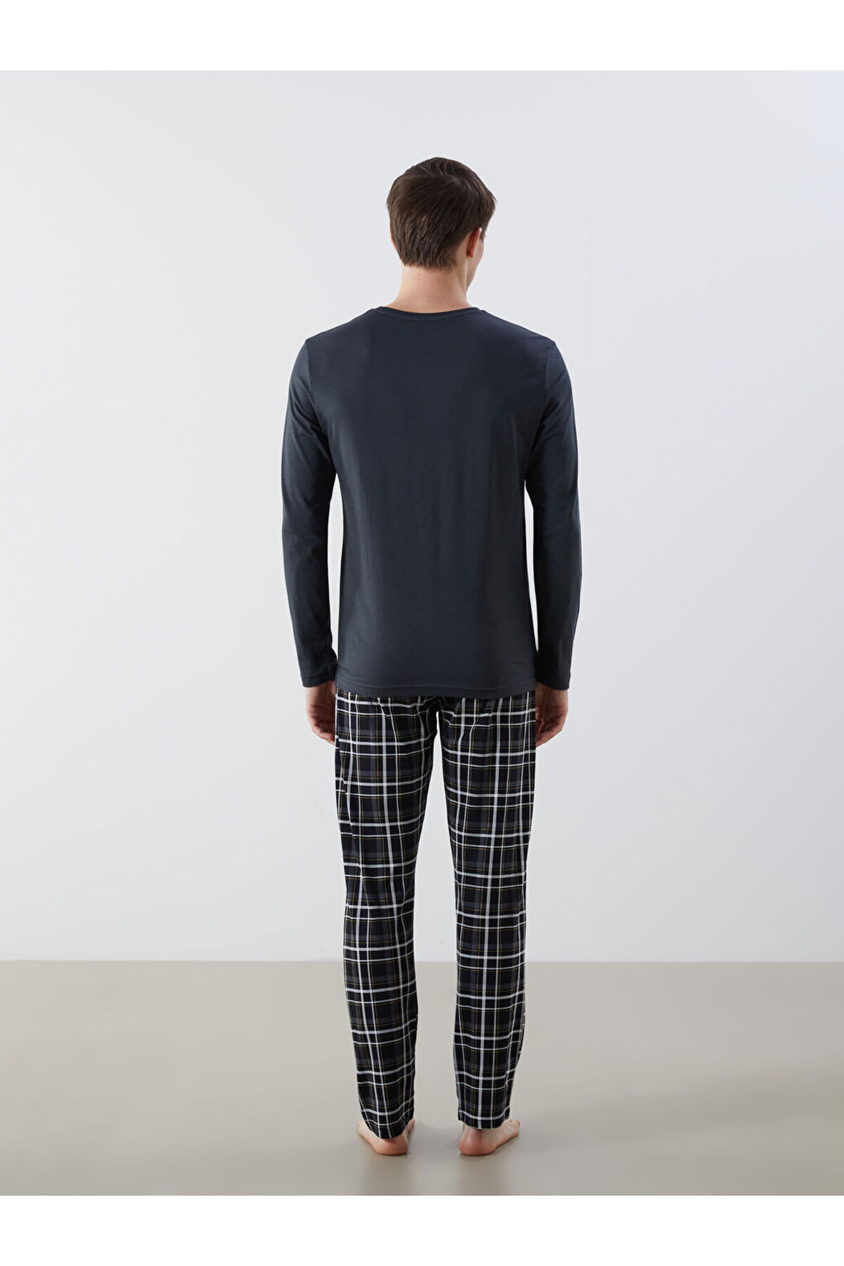 LC Waikiki-Create Your Style with Uzg Store |   Standard Mold Men's Pajama Set 4
