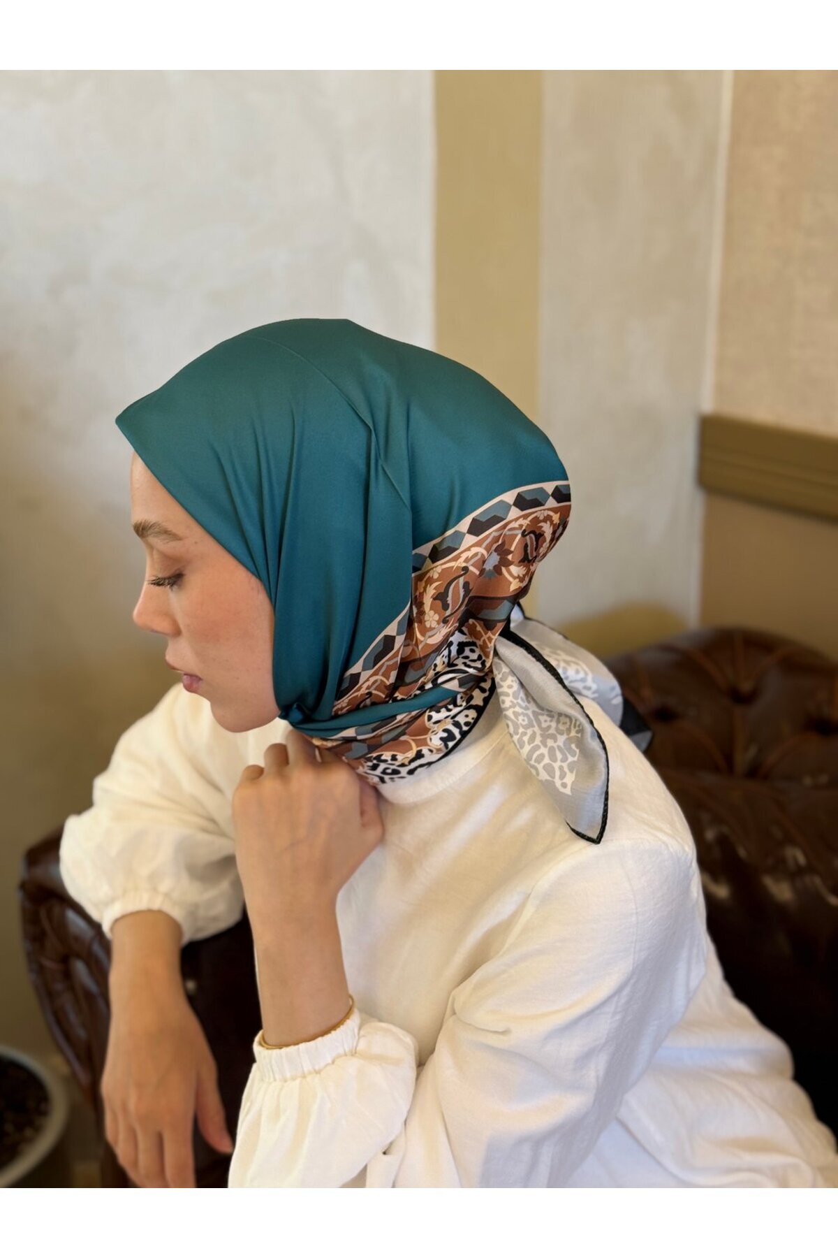 Modakaşmir-Leoflora Pattern Twill Scarf 3