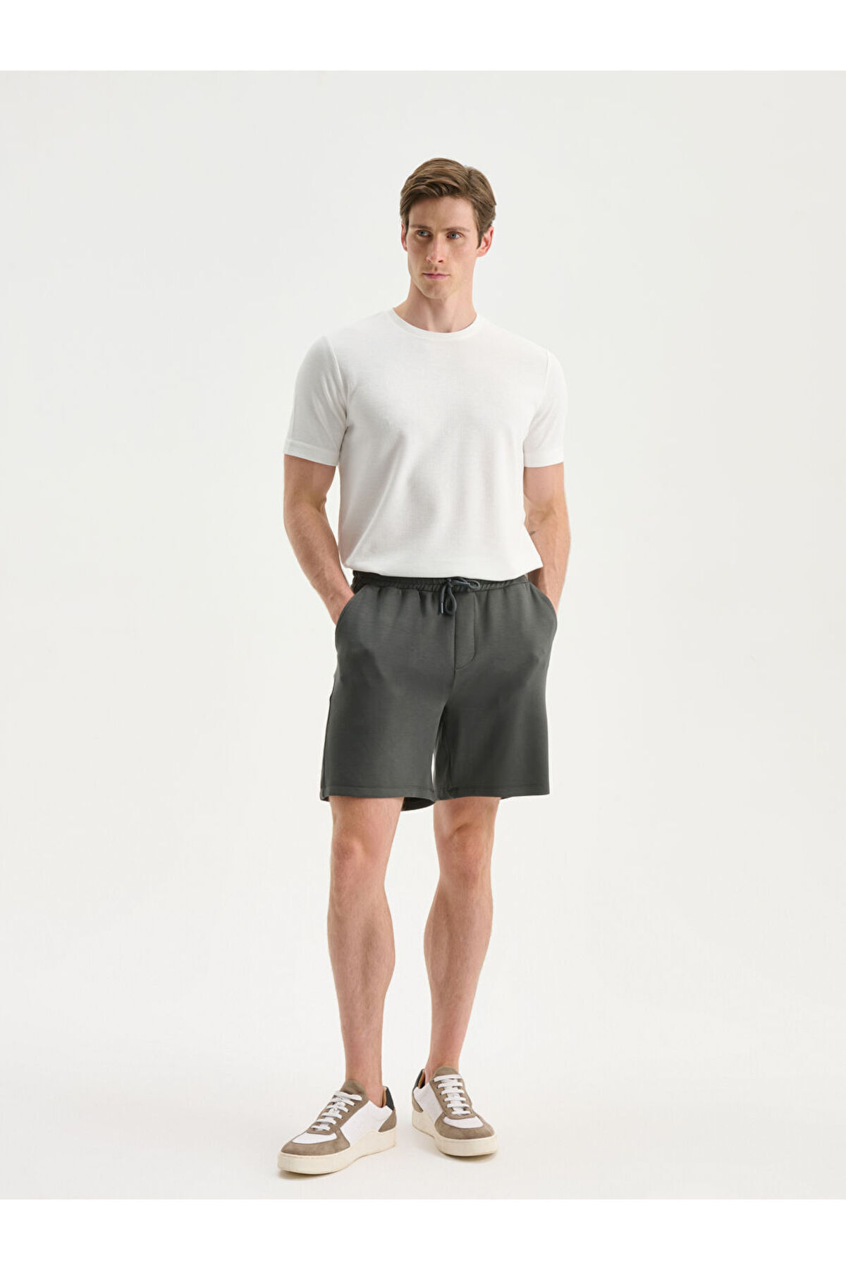 LC Waikiki-Sparkling Selections from Shining Store |   Standard Mold Men's Shorts 1