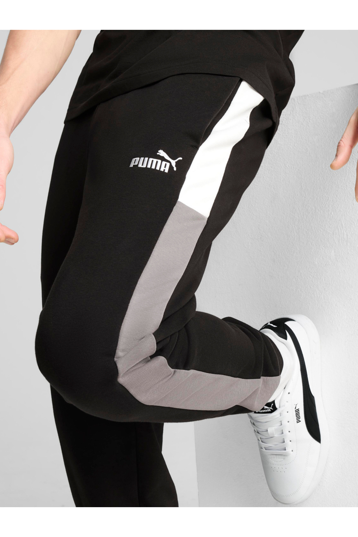 Puma-Essentials Block Joggers 3