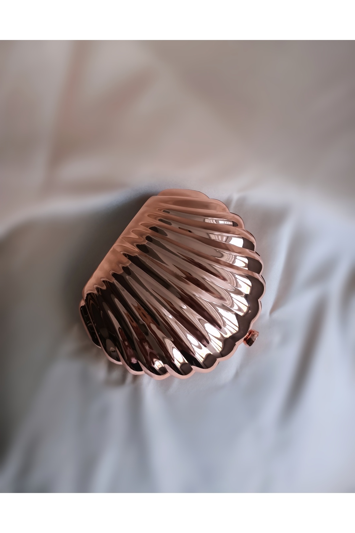 Çanta Trend Kadın Pudra Pembe Metal Istiridye Model Abiye Özel Gün Portföy Clutch Zincir Askılı Davet Çantası