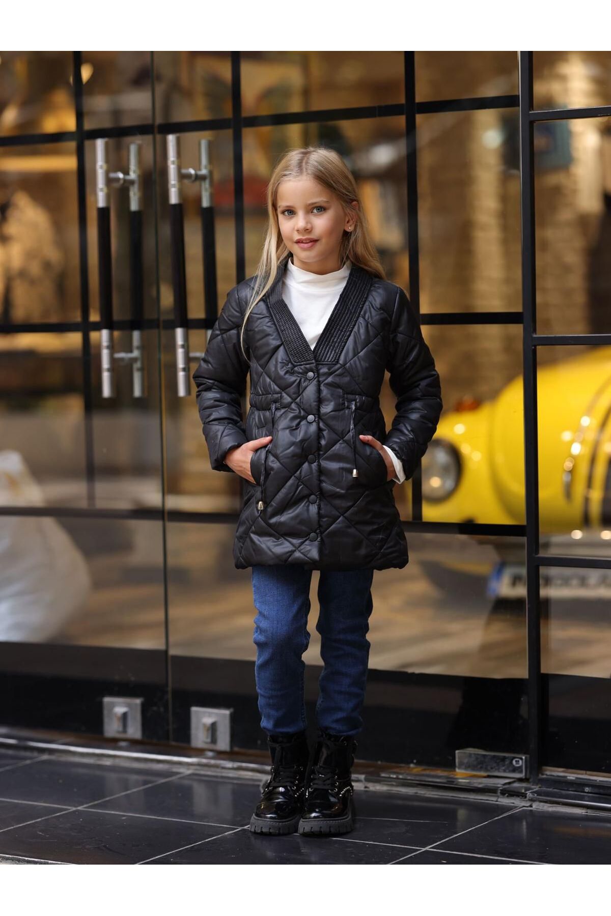 KOKOŞ BEBEK Jesika Kumaş Elyaflı Mont, Yarım Balıkçı Uzun Kol ve Denim Pantolon 3’lü Kombin fotoğrafı 5 (önizleme)