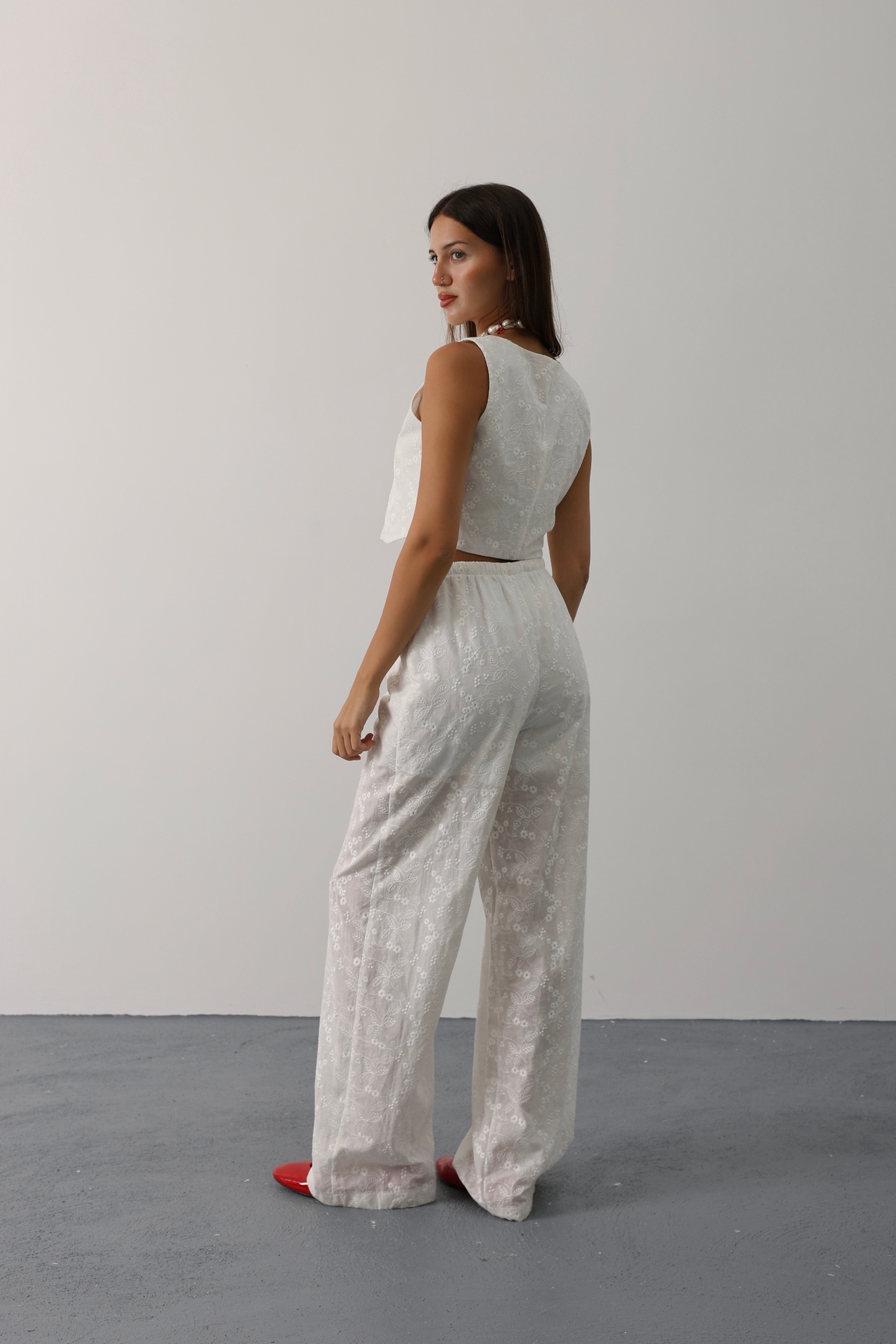 Trendyolmilla  Beyaz Bağcıklı Brode Straight/Düz Kesim Pantolon TWOSS25PL00044 - Görsel 5