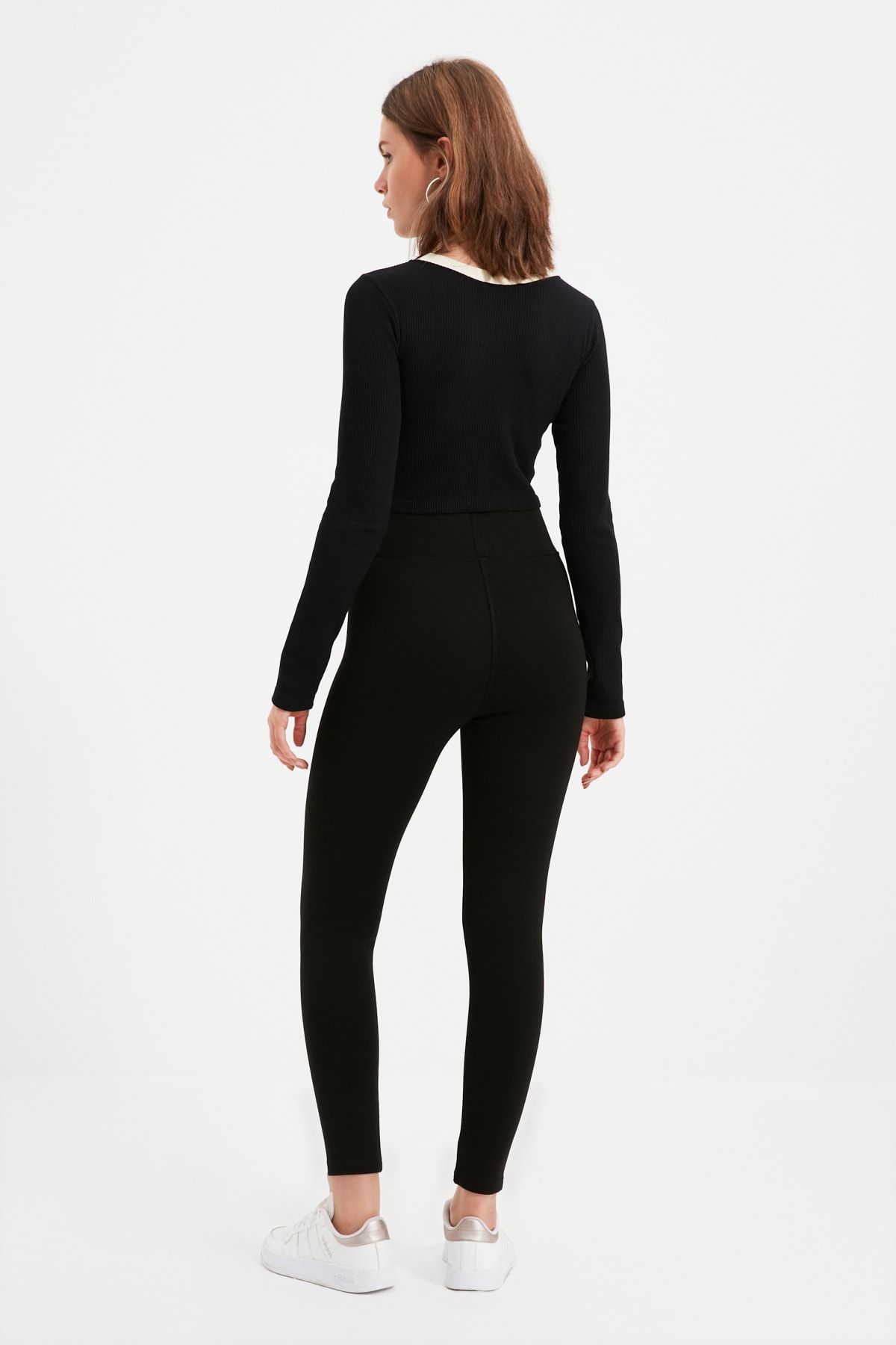 Trendyol Collection-Schwarze Petite-Strumpfhose mit hoher Taille TWOAW22TA0050 5