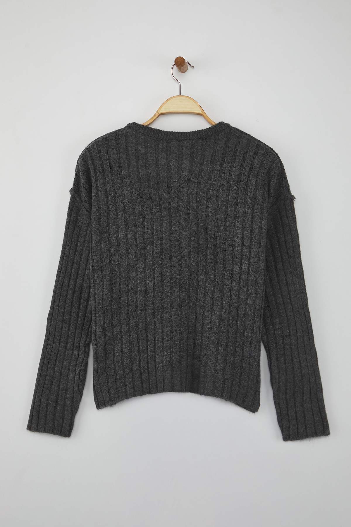 Trendyolmilla  More Sustainable Antrasit Basic Fitilli Geniş Kalıp Triko Hırka TWOAW26HI00128 - Görsel 6