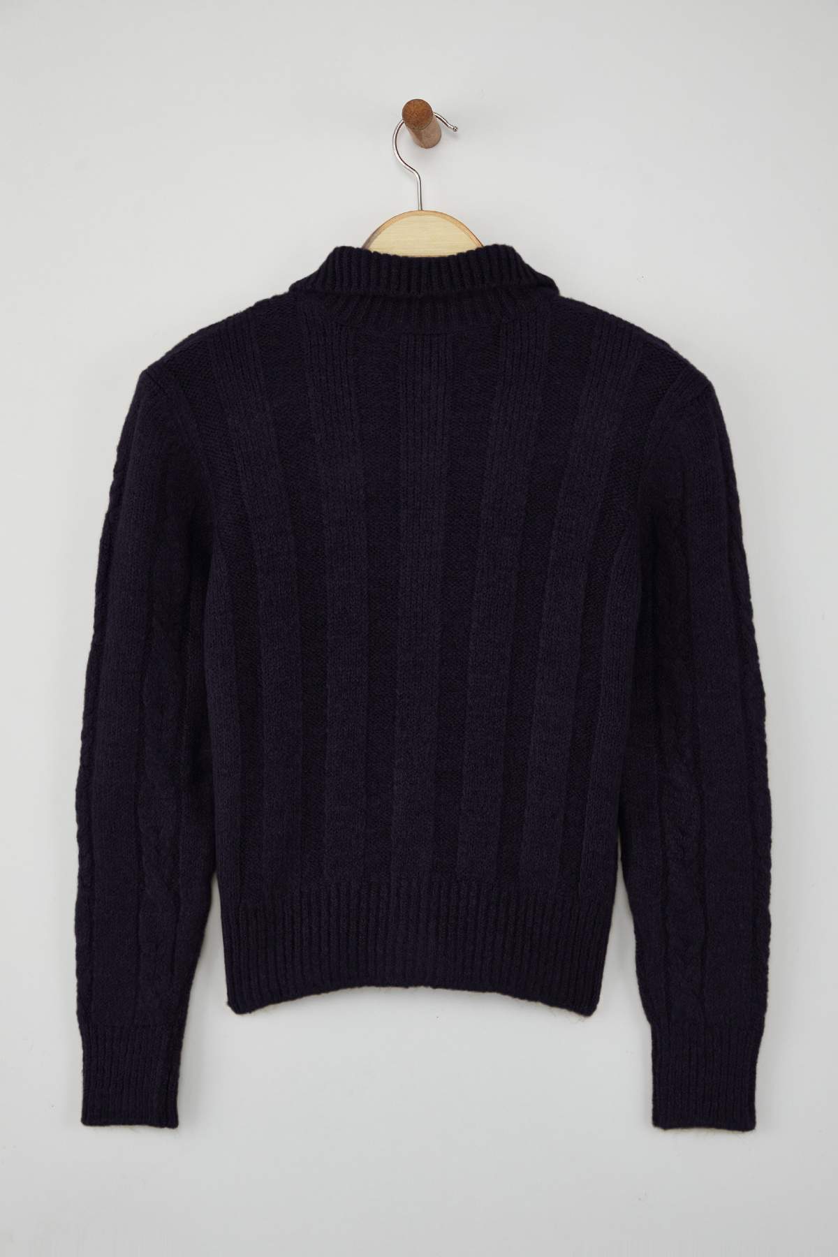 Trendyolmilla  Lacivert Saç Örgülü Yumuşak Dokulu Triko Hırka TWOAW26HI00230 - Görsel 6