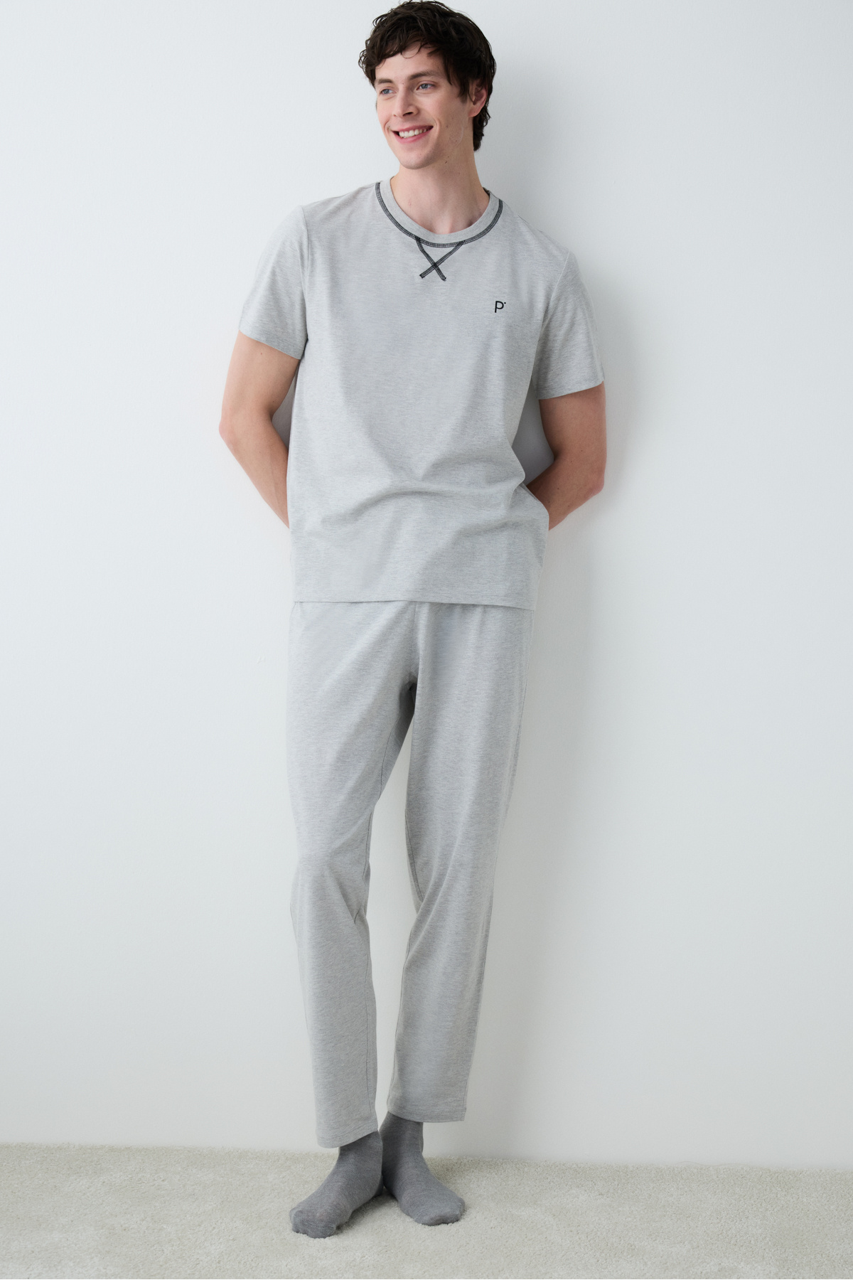 Penti-Graues Sternengraues Pyjama-Set 1