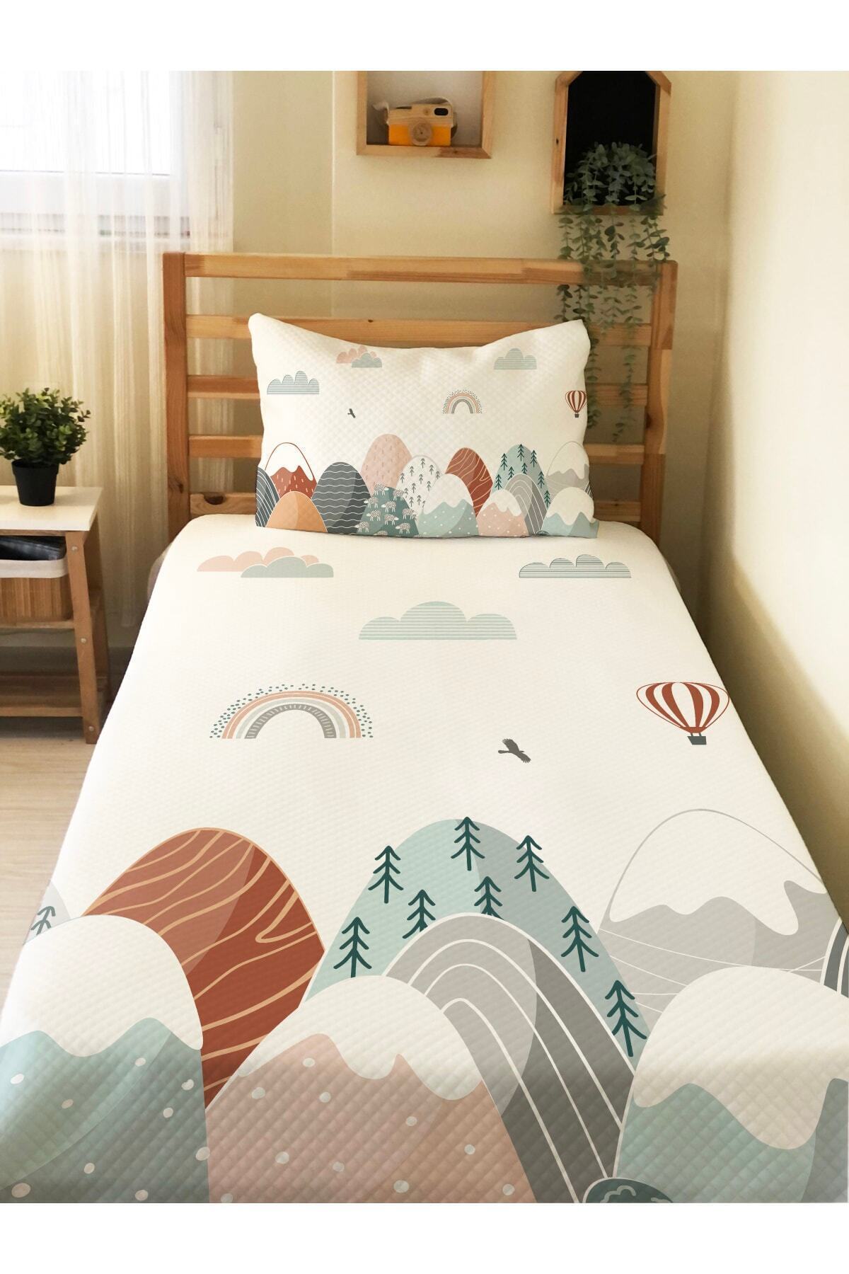 Evmila Dağ Desenli Bebek Ve Çocuk Baskılı Tek Kişilik Pike Takımı 160 X 220 Cm beyaz fotoğrafı 3 (önizleme)