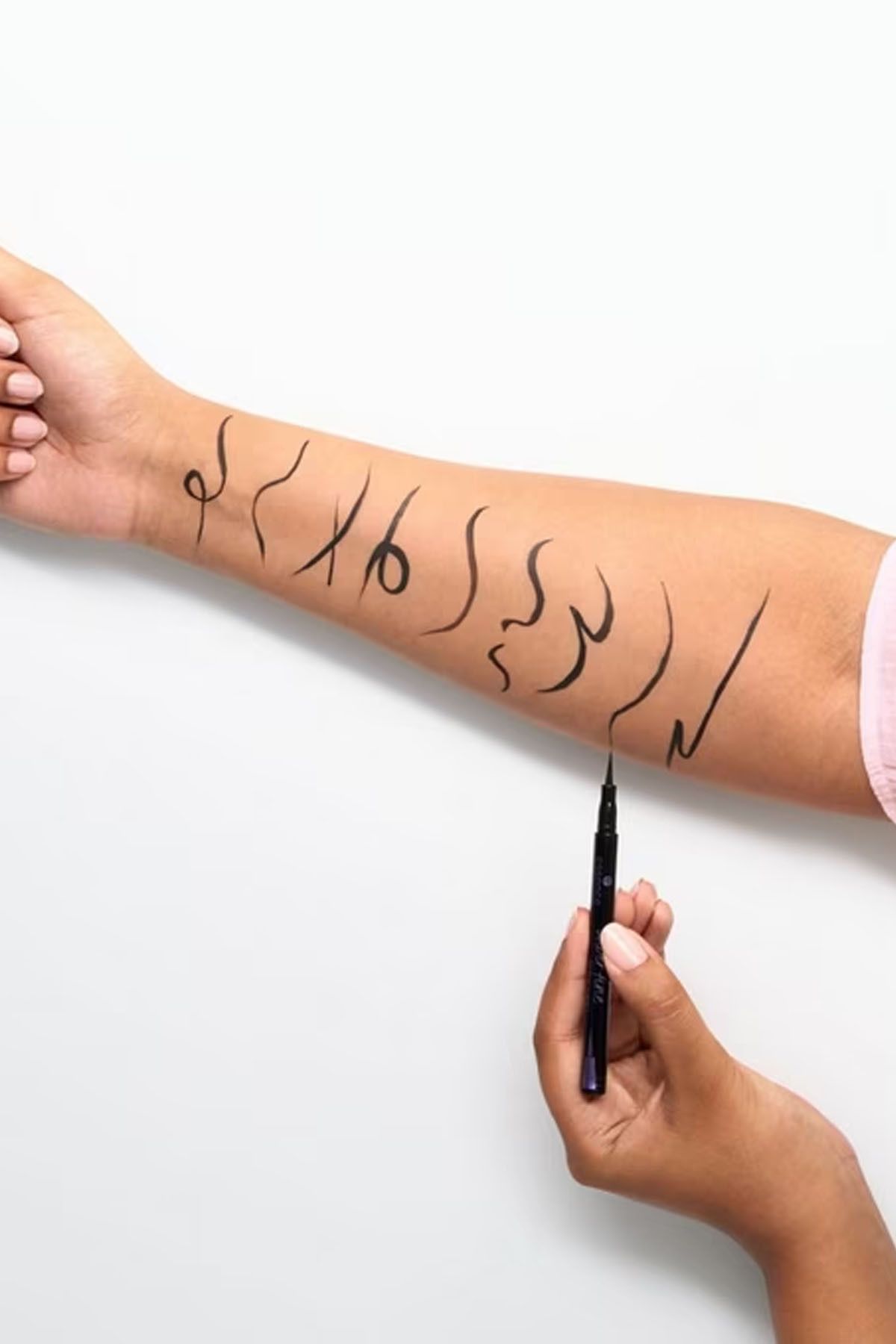 Essence-Super Fine Eyeliner Pen, 01 4