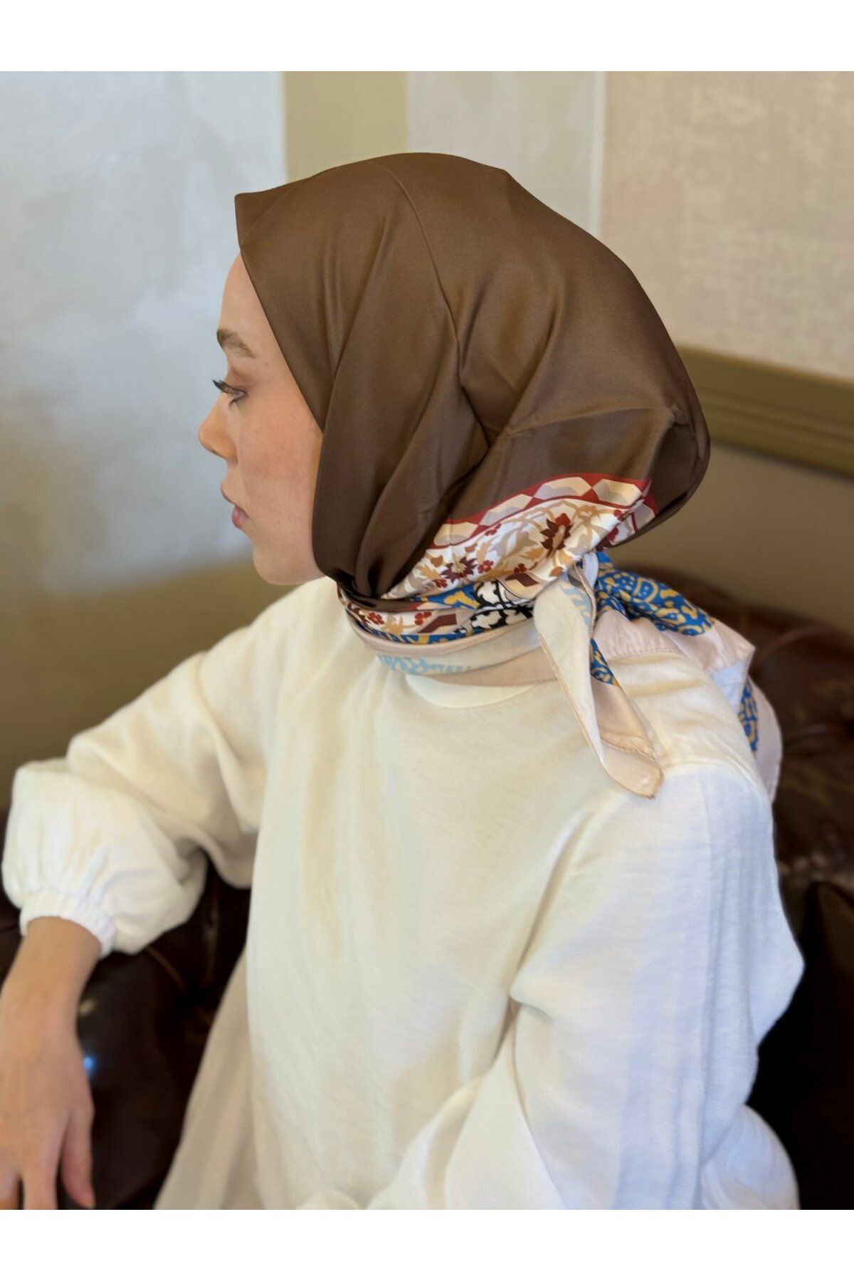 Modakaşmir-Leoflora Pattern Twill Scarf 1