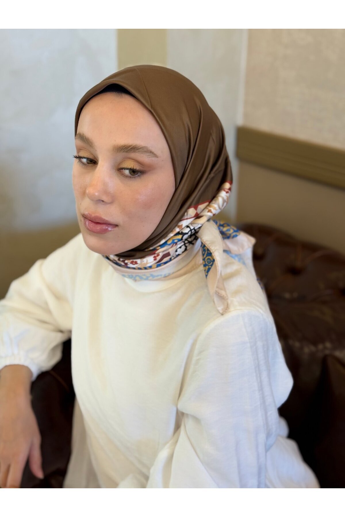 Modakaşmir-Leoflora Pattern Twill Scarf 3