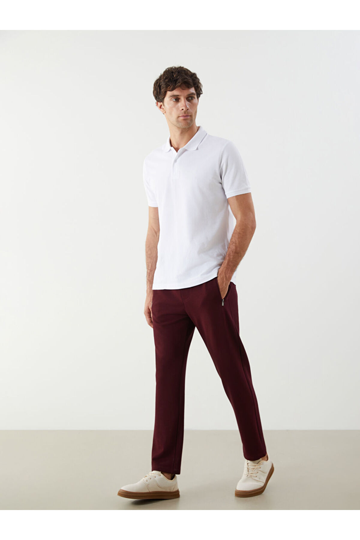 LC Waikiki-Create Your Style from Uzg Store |   Standard Fit Men's Sweatpants 1