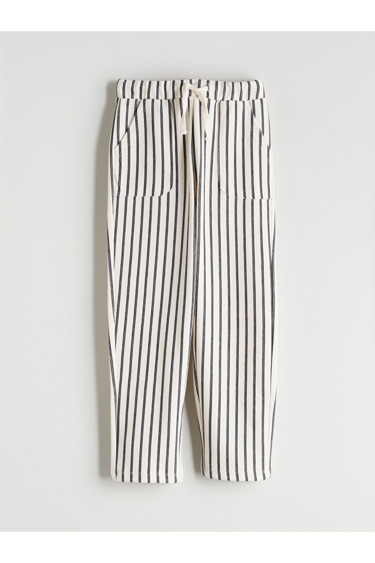 LC Waikiki-Create Your Style from Uzg Store |   Boys' Trousers with Elastic Waist 1