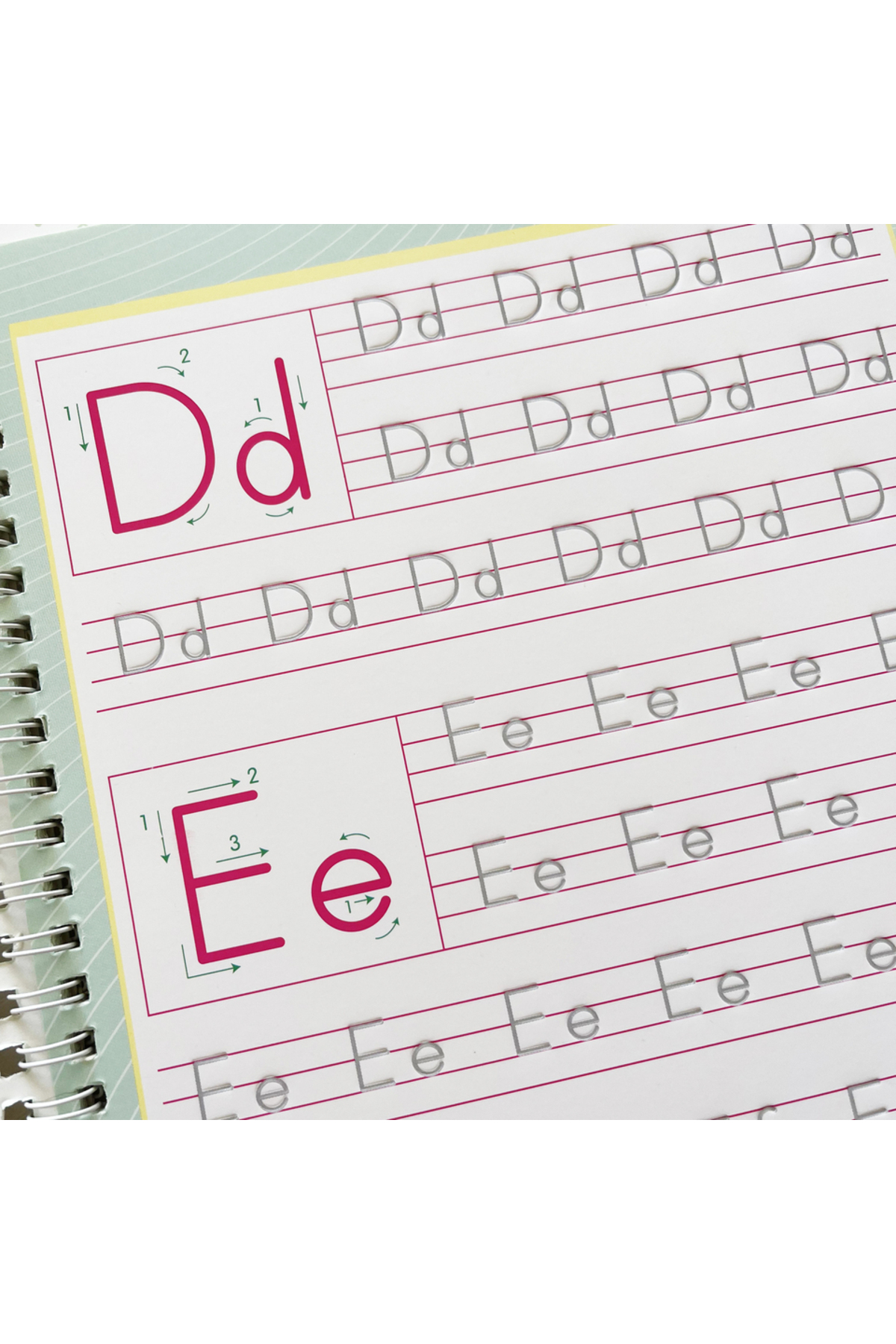 کتاب تمرین نوشتن الفبای انگلیسی گروو همراه با قلم