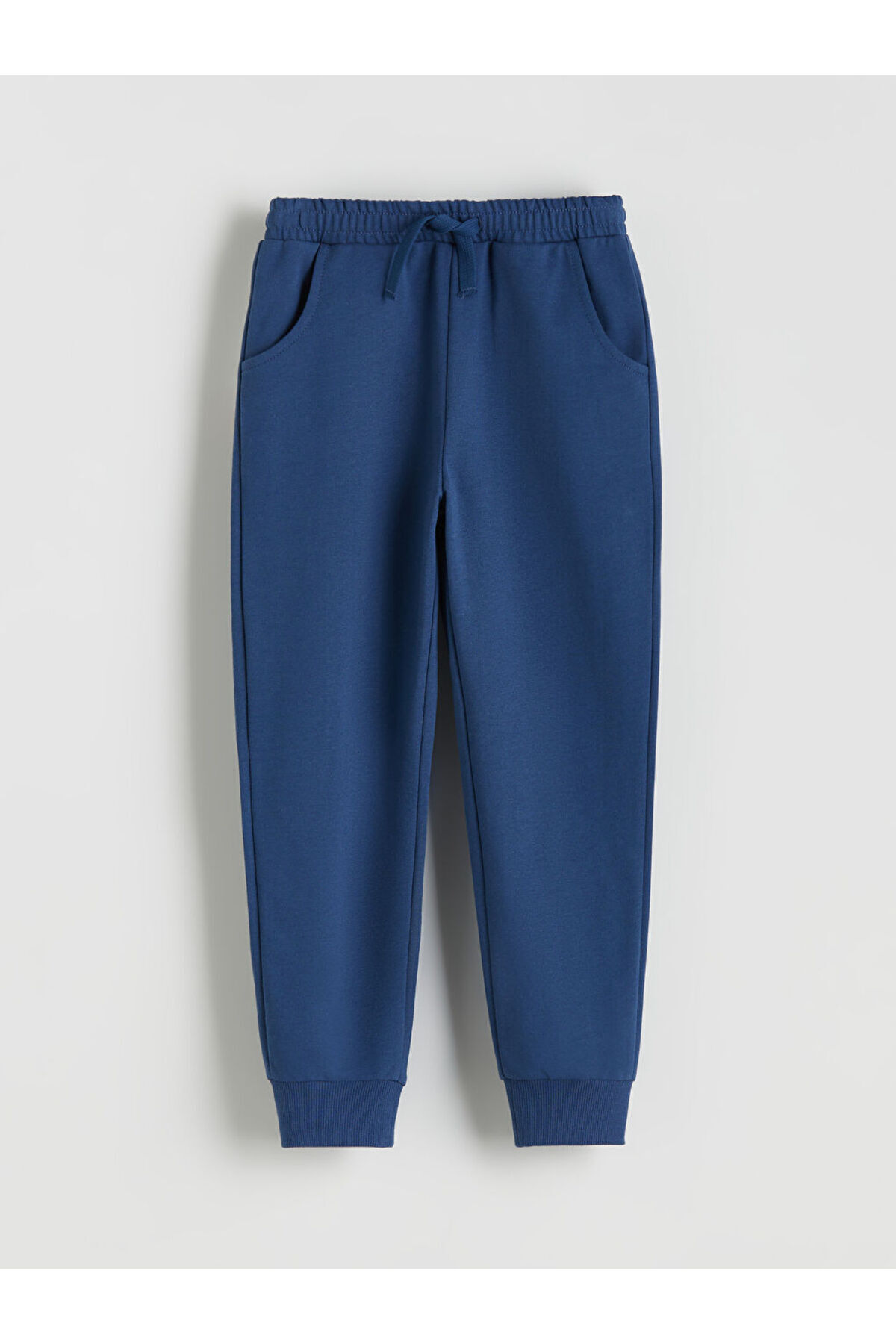 LC Waikiki-Sparkling Selections from Shining Store |   Printed Boys' Sweatshirt and Sweatpants Set of 2 5