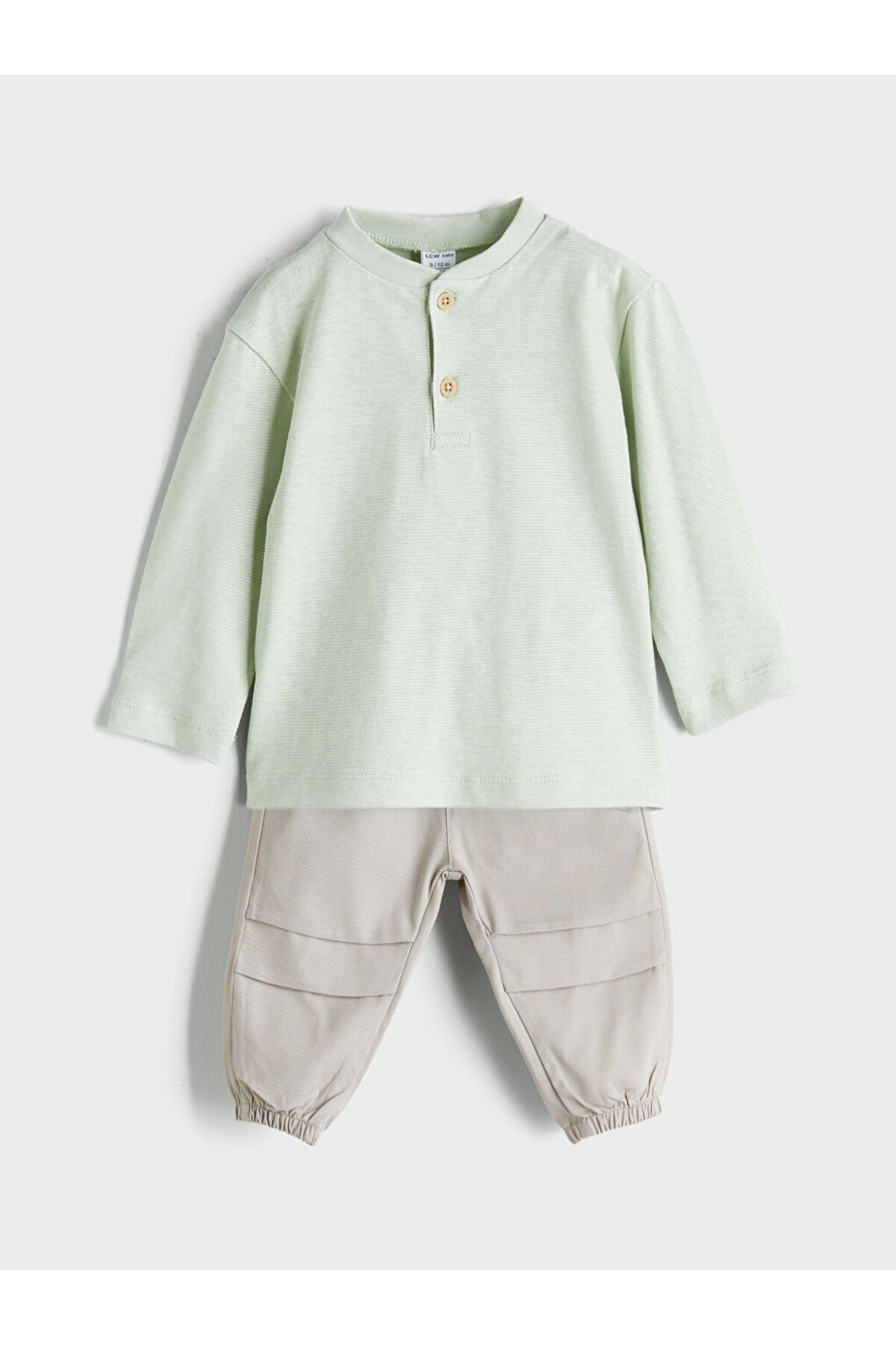 LC Waikiki-Sparkling Selections from Shining Store |   Judge Yaka Boy's 2-Piece Set 1