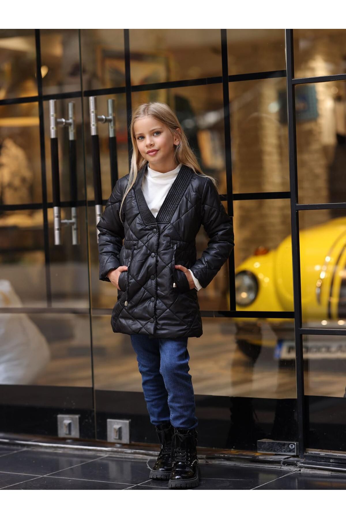 KOKOŞ BEBEK Jesika Kumaş Elyaflı Mont, Yarım Balıkçı Uzun Kol ve Denim Pantolon 3’lü Kombin fotoğrafı 4 (önizleme)