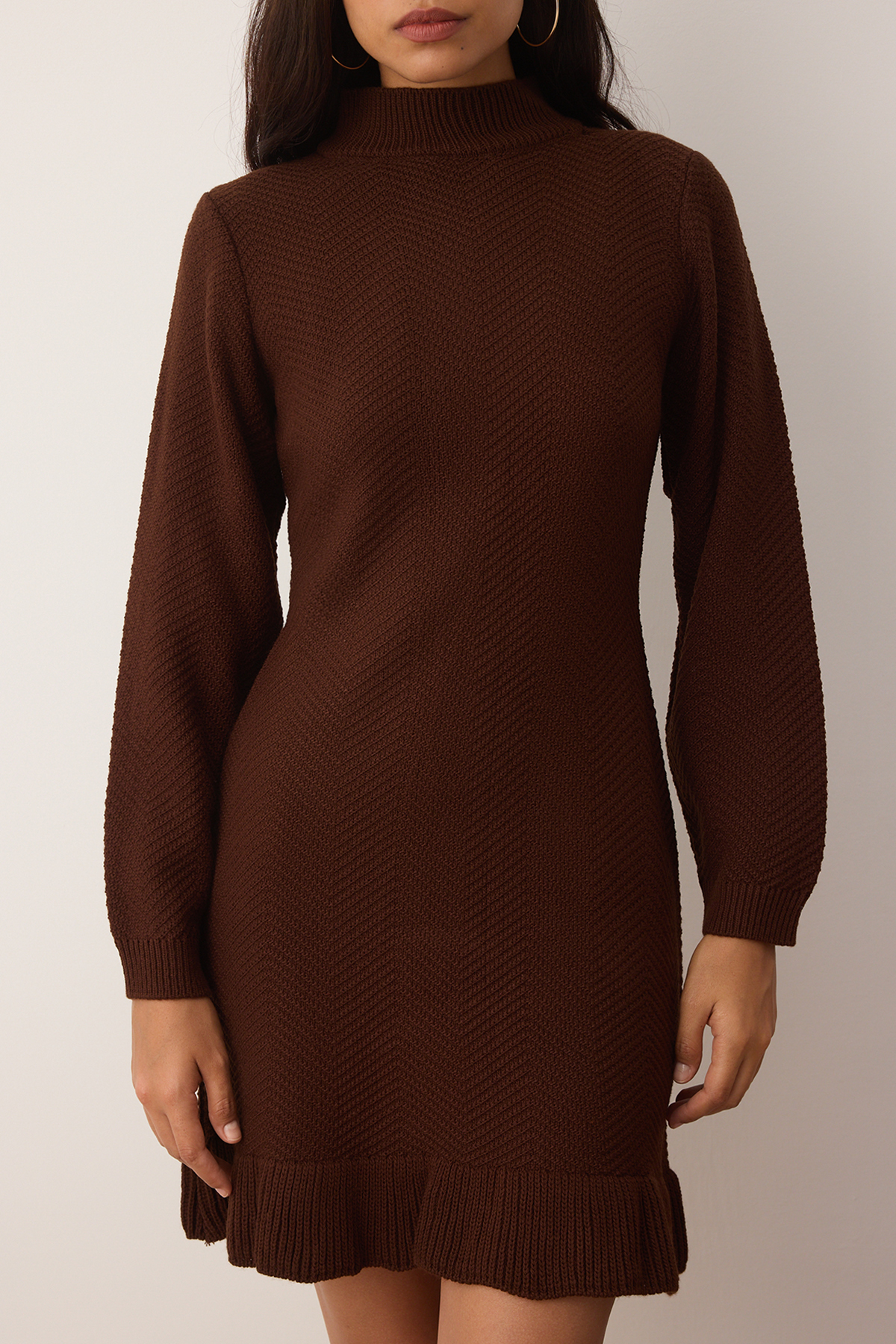 Trendyol Collection Barna, egyenes, rövid / mini fodros állógalléros kötött ruha TWOAW26EL00099