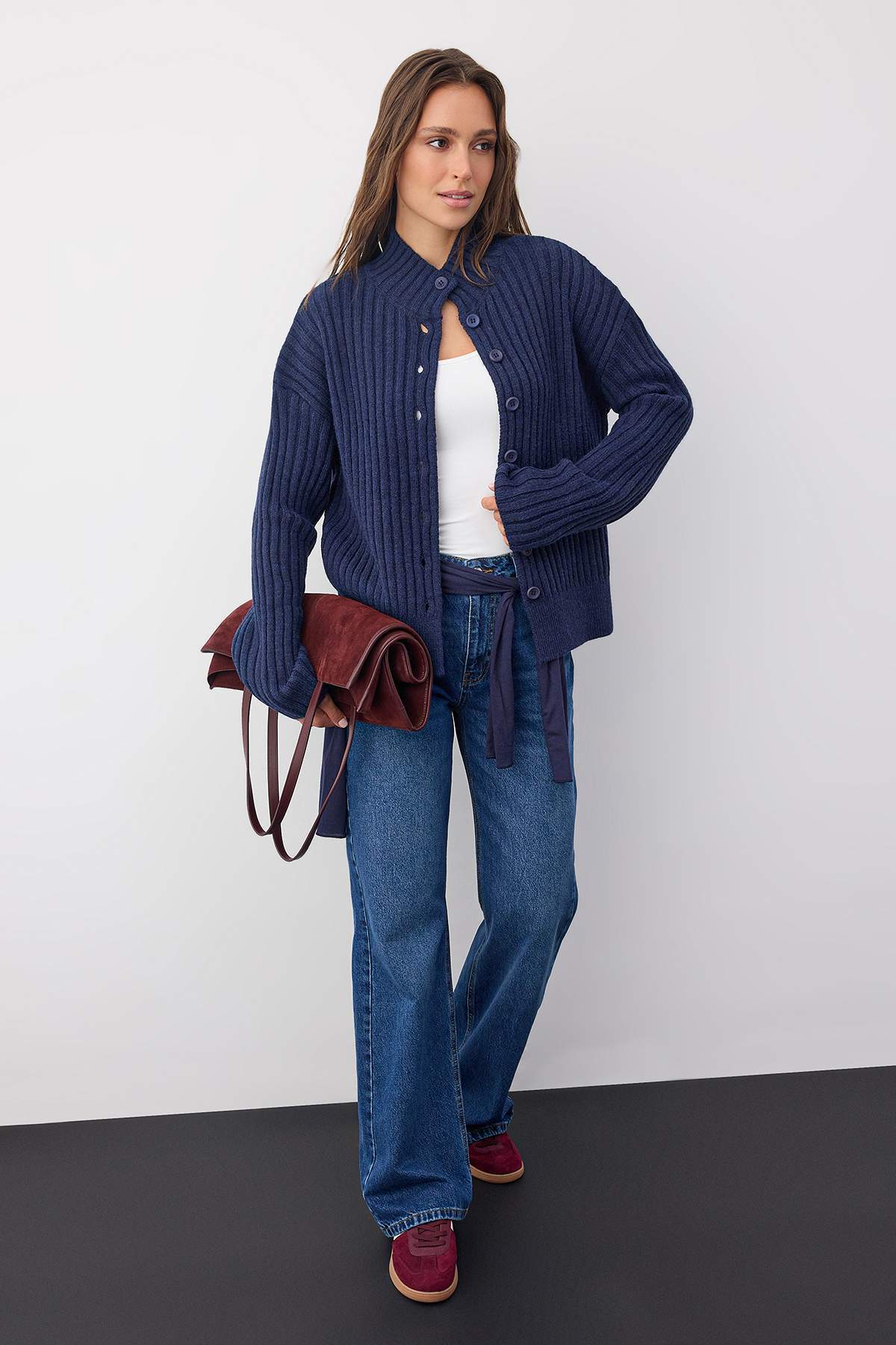 Trendyolmilla  Wardrobe Essentials Lacivert Geniş Kalıp Fitilli Yumuşak Dokulu Triko Hırka | TWOAW26HI00091 - Görsel 2