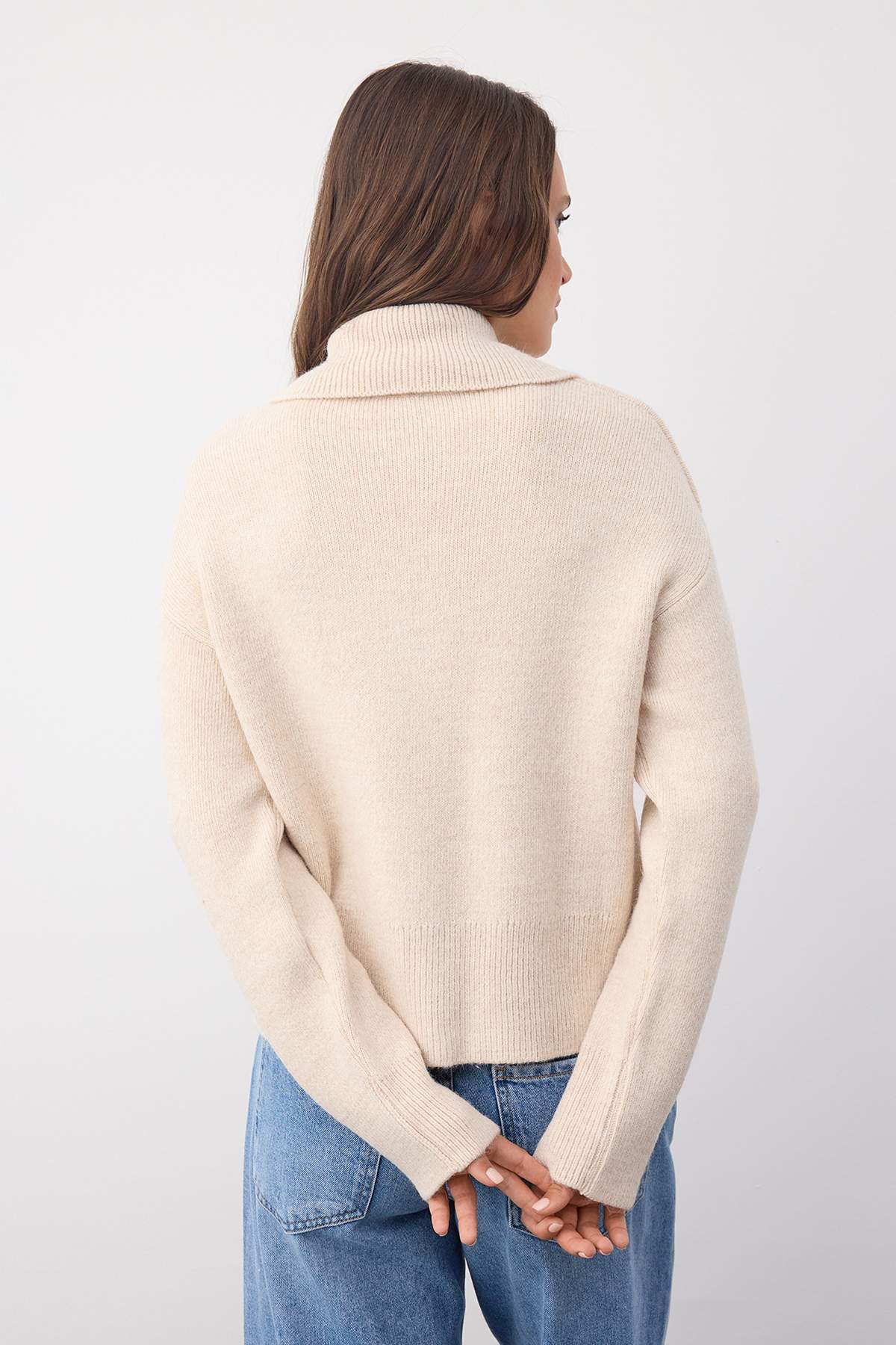 Trendyolmilla  Wardrobe Essentials Taş Yumuşak Dokulu Geniş Kalıp Fermuarlı Triko Hırka | TWOAW26HI00092 - Görsel 4