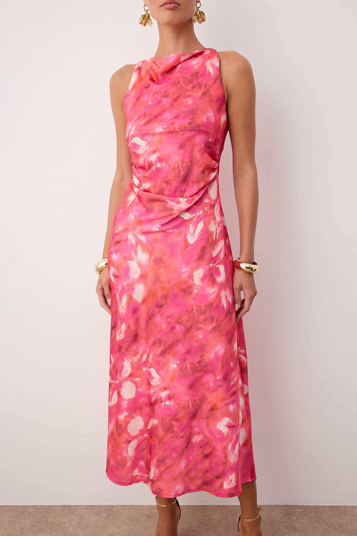 Trendyolmilla  Pembe-Çok Renkli Soyut Saten Midi Astarsız Elbise TPRSS25EL00330 - Görsel 3