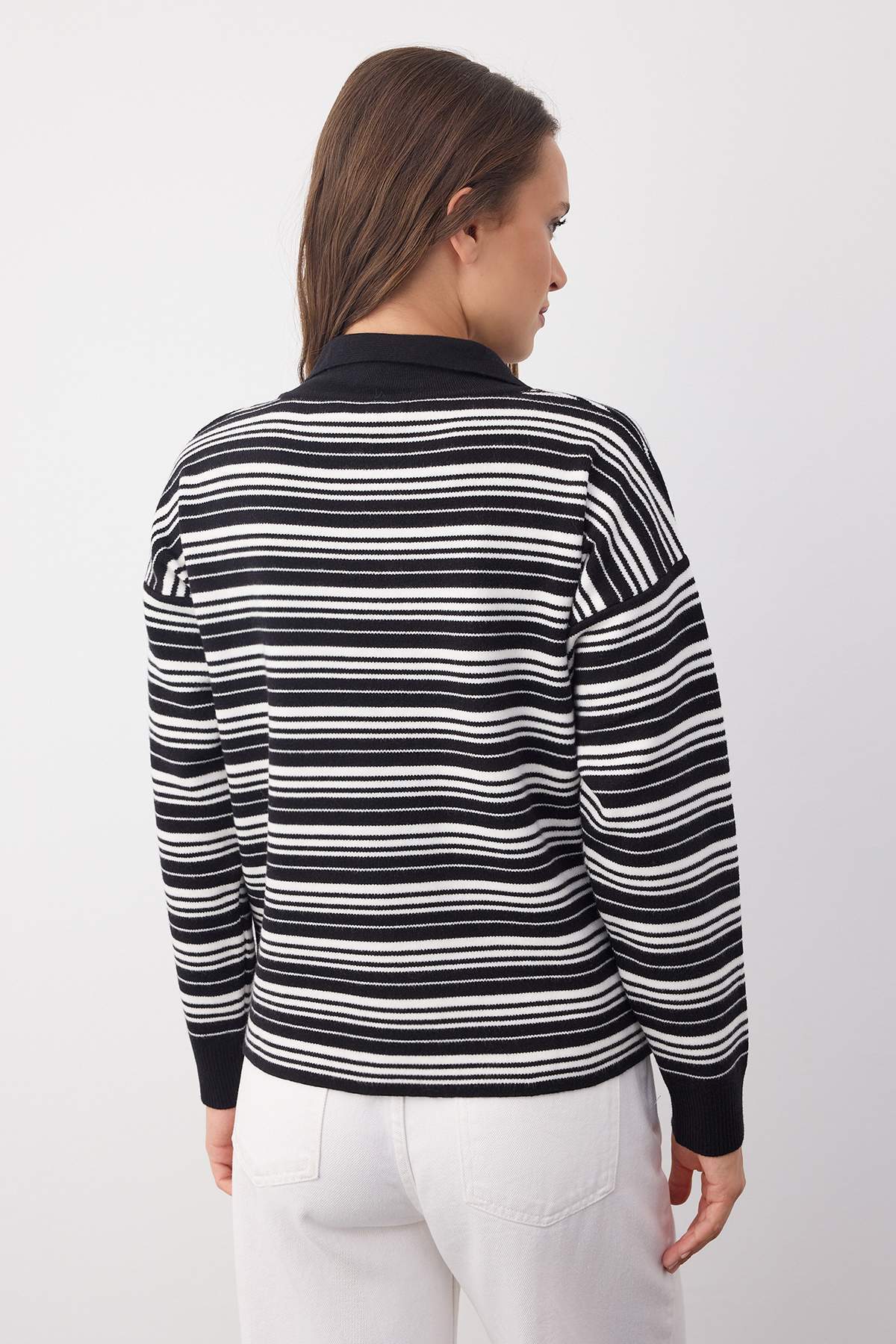 Trendyolmilla  Wardrobe Essentials Siyah Premium/Özel İplik Polo Yaka Triko Kazak | TWOAW26KZ00060 - Görsel 4