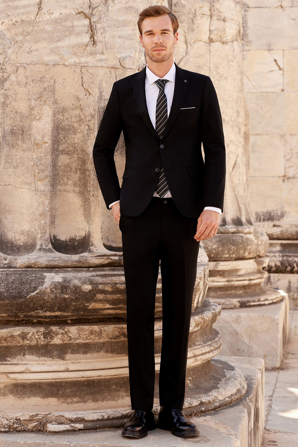 Morven-Pánský černý Basic Plain Slim Fit Slim Fit 6 Drop Suit 1