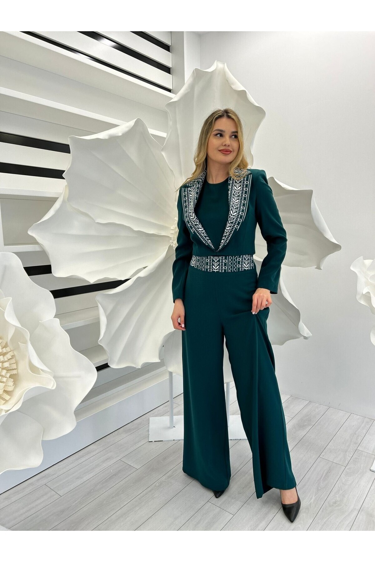 White Corner 2916 NAKIŞLI ÜÇLÜ TAKIM