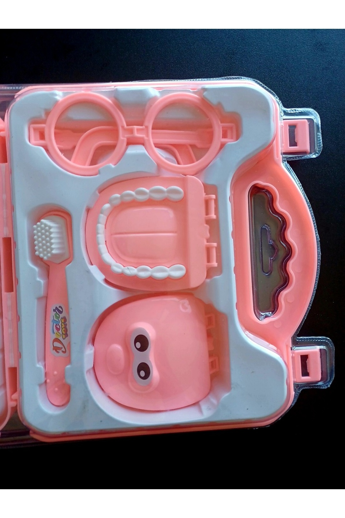 ALYTOYS Çantalı Doktor Set Diş Fırçası Dişler Fırça Dişçi Set Meslek Oyunu 9 Parça Oyuncak Çanta 23x38cm fotoğrafı 2 (önizleme)