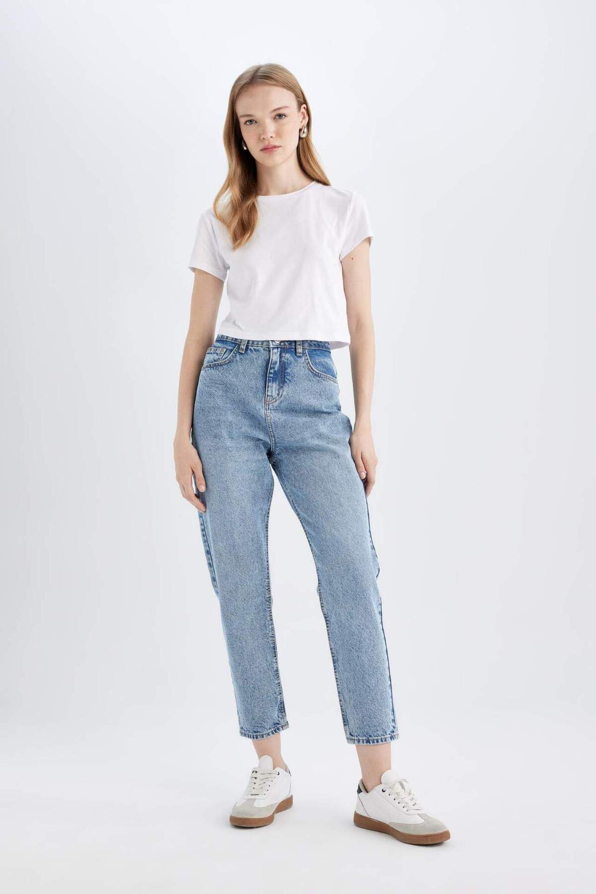 DeFacto-Lina Mom Fit High Waist Ankle Length Jeans Waschbare Hose C7618AX24WN 3