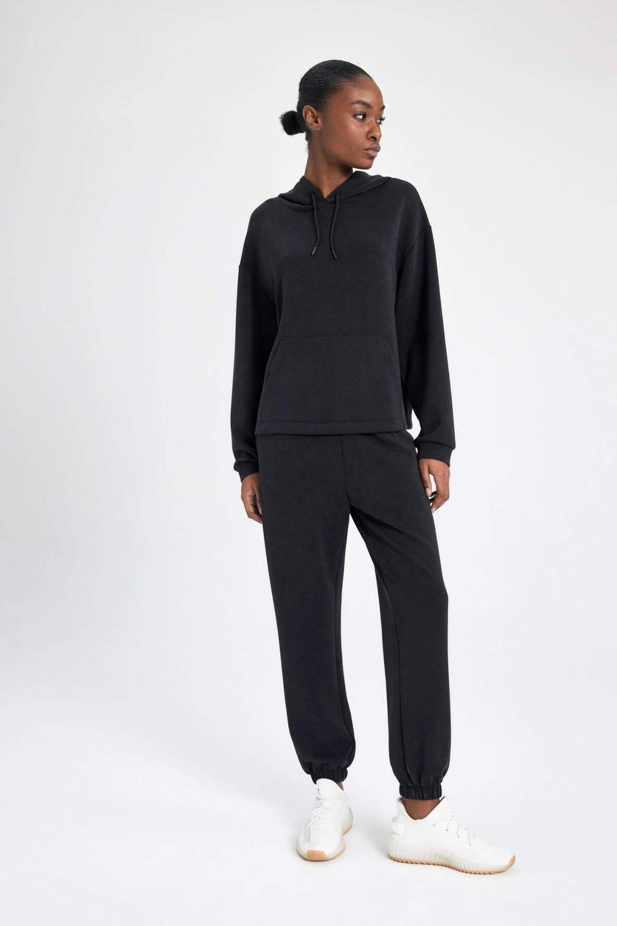 DeFacto-Defactofit Sports Jogger Sweatpants Standard Fit Modal Double Pockets Basic Plain B1794Ax24Sp 5