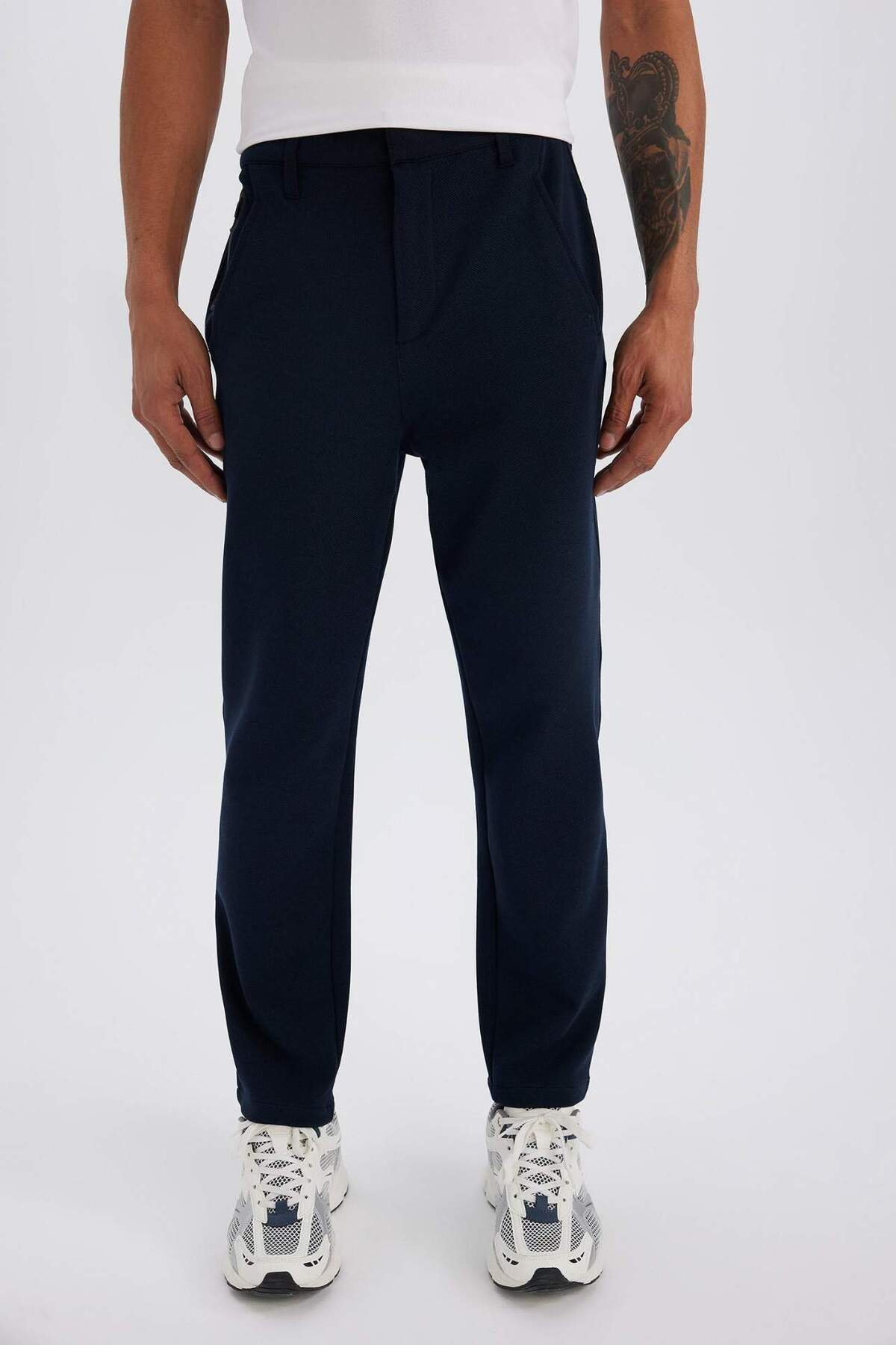 DeFacto-Defactofit Sports Jogger Sweatpants Slim Fit Tight Fit Standard Leg with Pockets Elastic Waist D1956Ax24 3