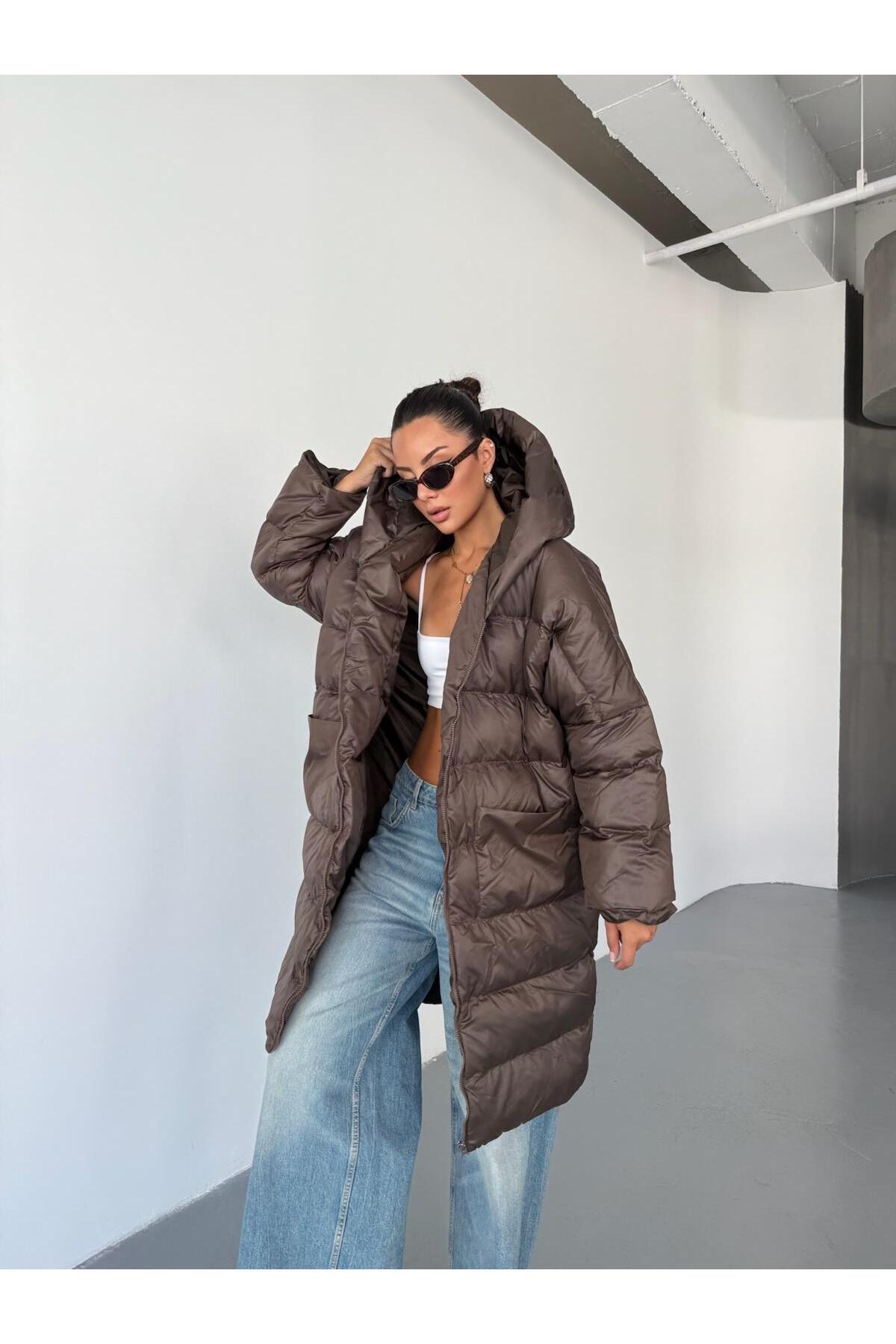 QUASAR Fashion  Yeni Sezon Oversize Kalıp Siyah Şişme Uzun Mont - Görsel 8